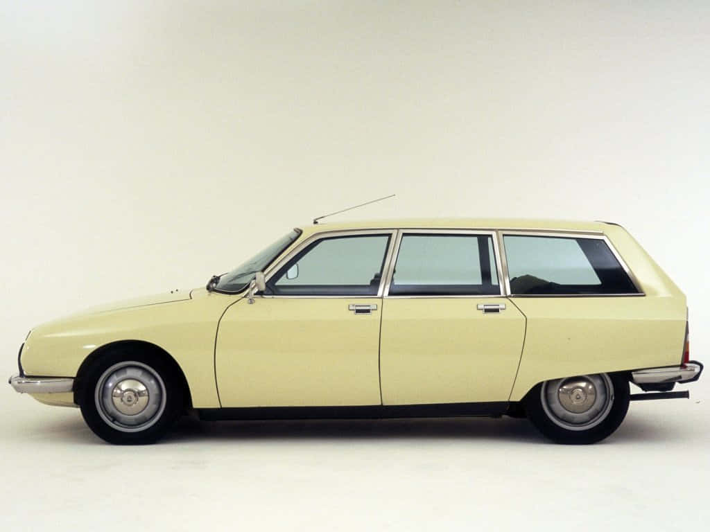Citroen G S, vintage station wagon, pale yellow, SD Desktop Wallpaper