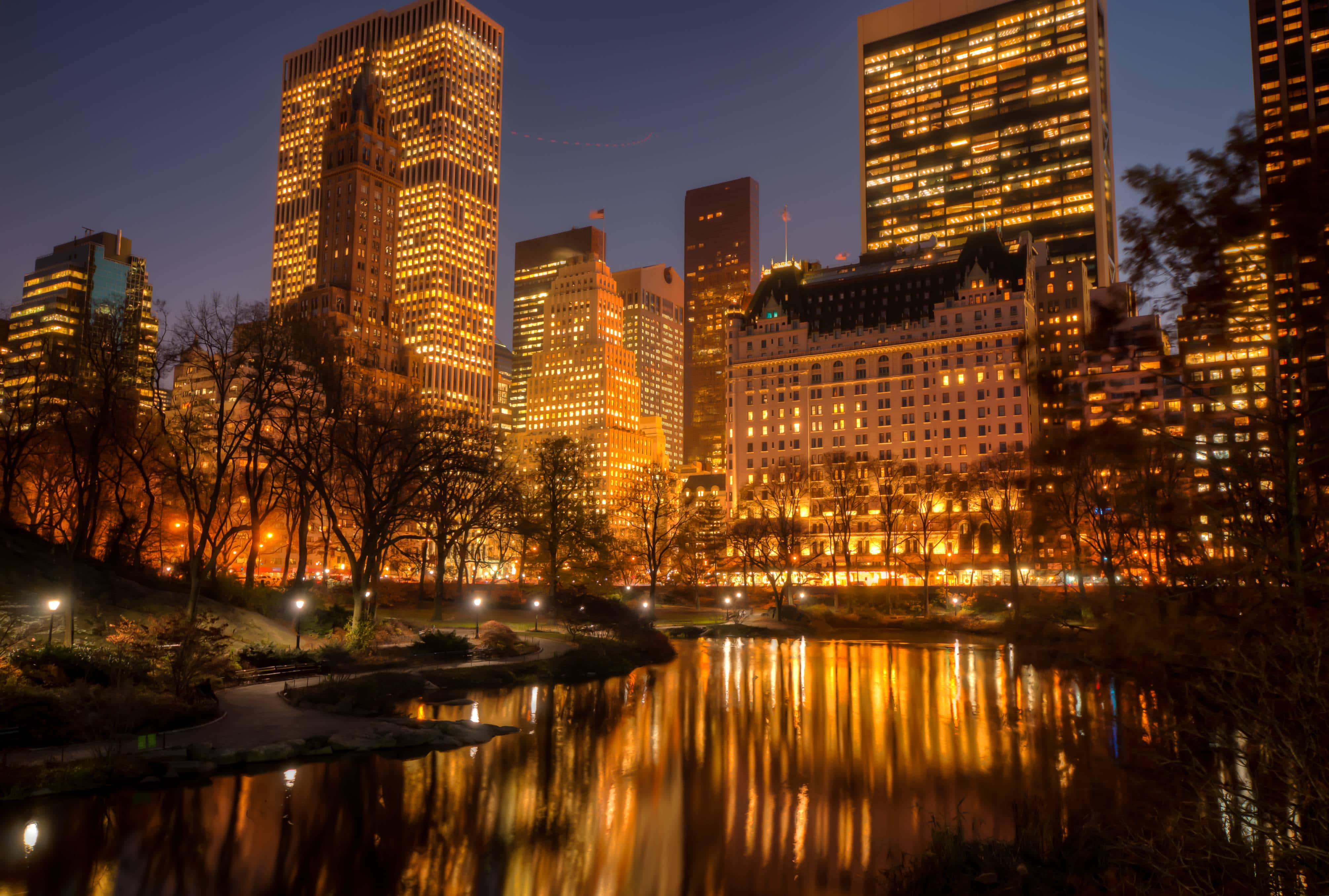 City Desktop, twilight skyline, towering skyscrapers, 4K Desktop Wallpaper