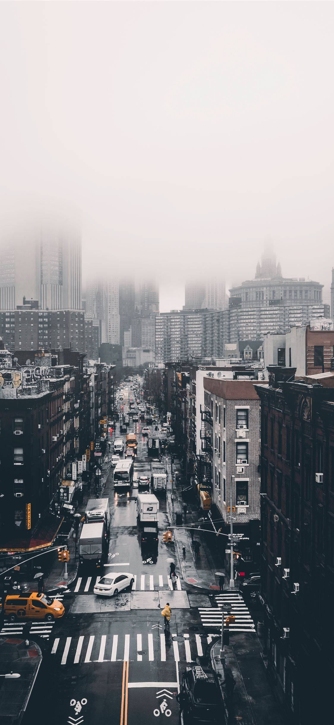 City iPhone, dark grey, foggy rainy city street, Full HD Phone Wallpaper