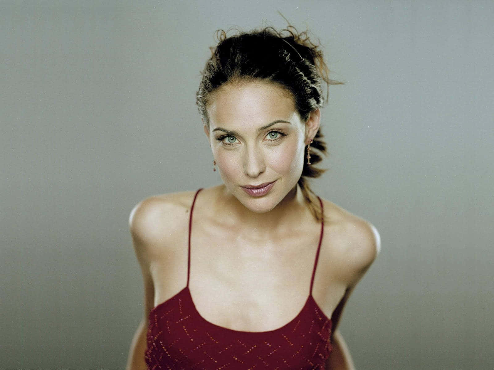 Claire Forlani, red patterned top, dark hair, HD Desktop Wallpaper