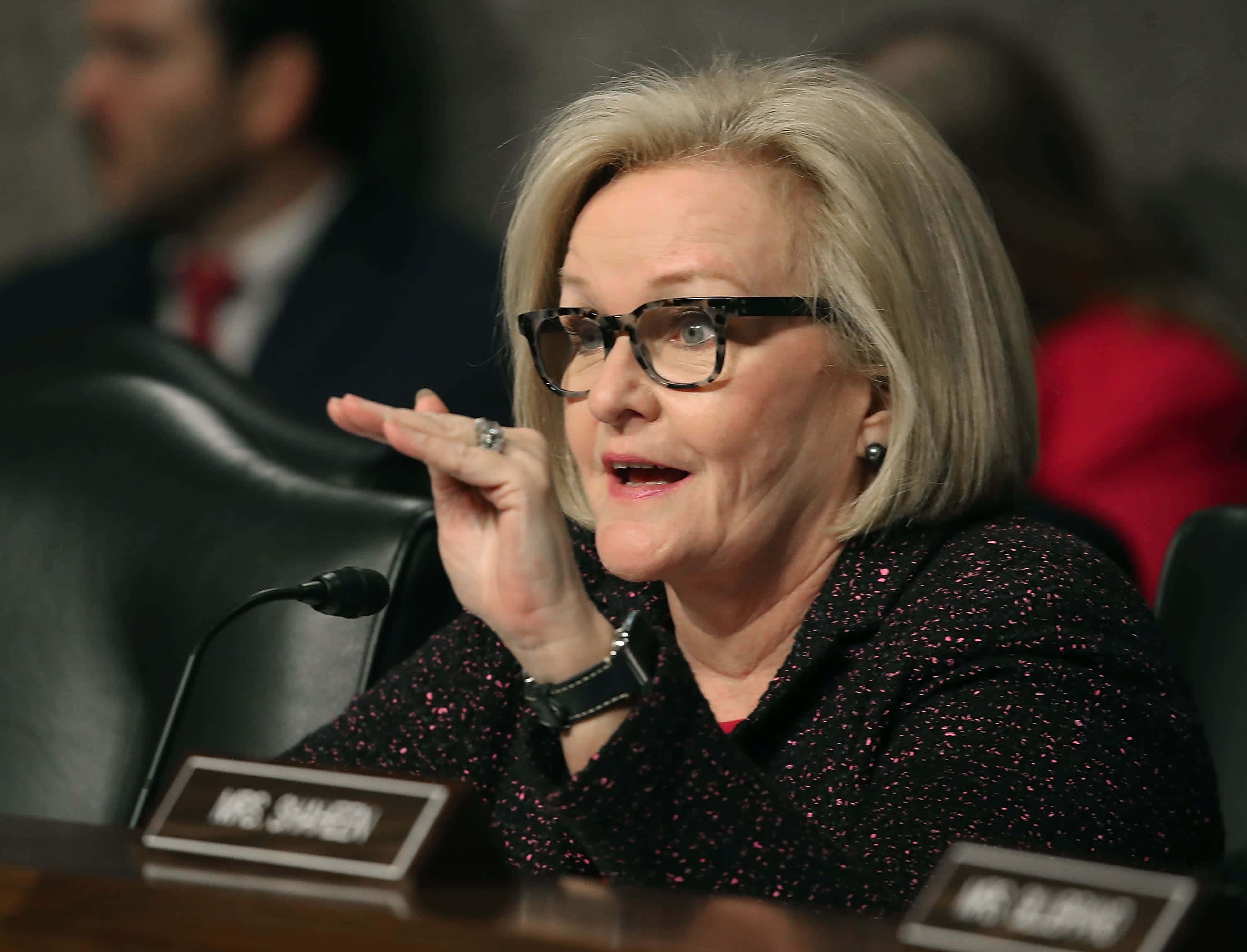 Claire McCaskill, witness, formal hearing, 2K Desktop Wallpaper
