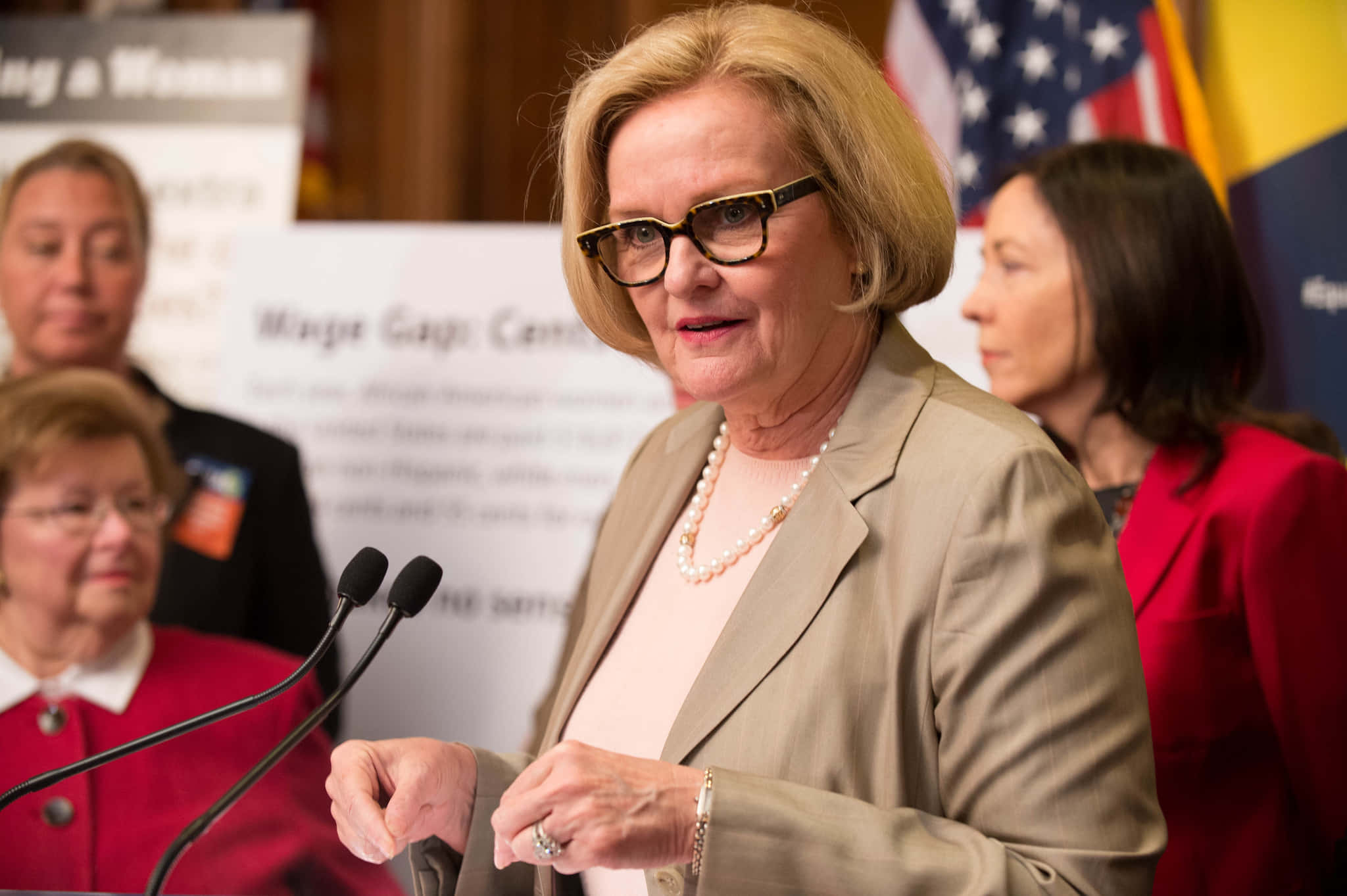 Claire McCaskill, women politicians, blonde hair, Full HD Desktop Wallpaper
