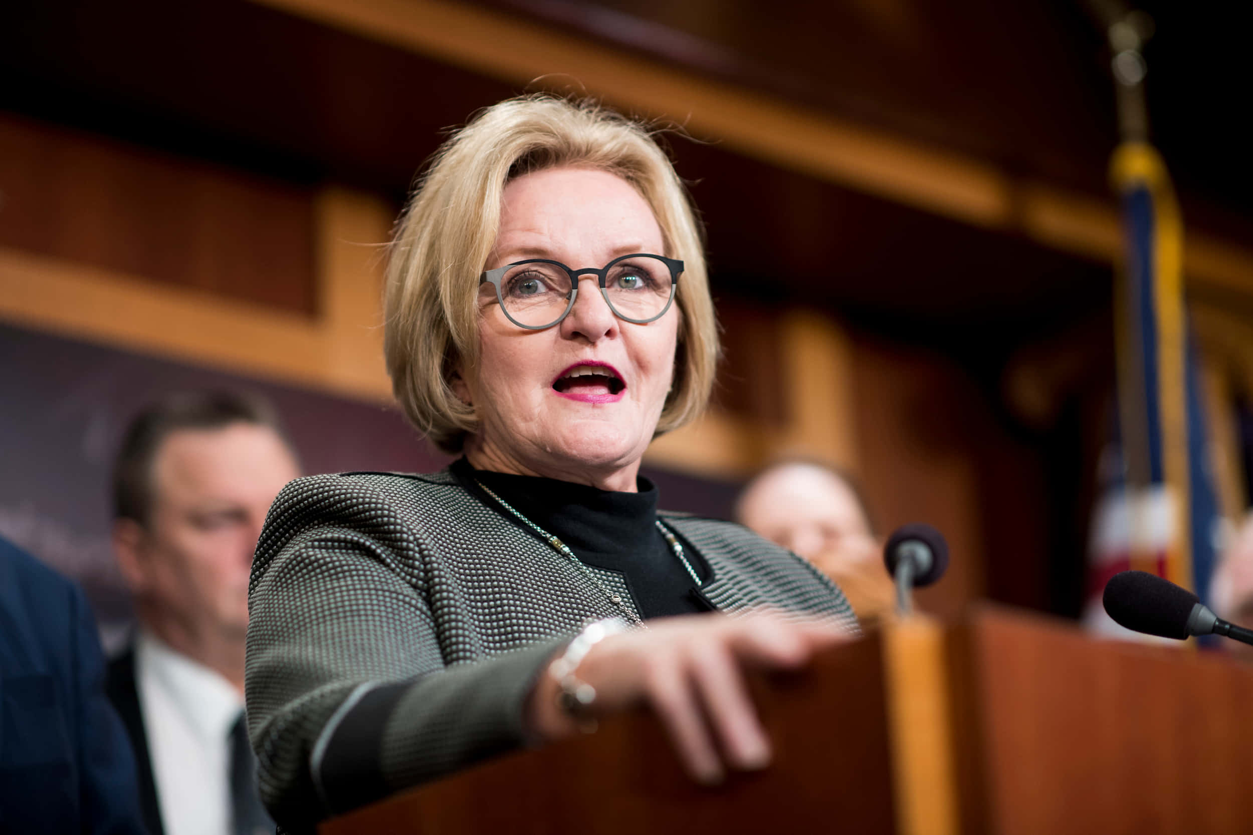 Claire McCaskill, Congresspersons, wooden podium, Full HD Desktop Wallpaper