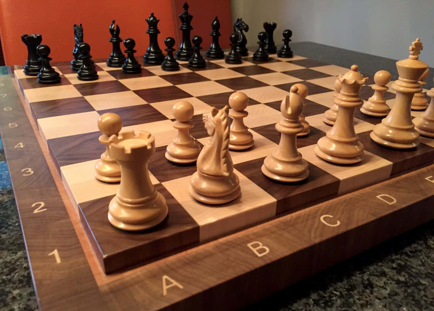 chessboard, wooden chessboard, light and dark pieces, HD Desktop Wallpaper
