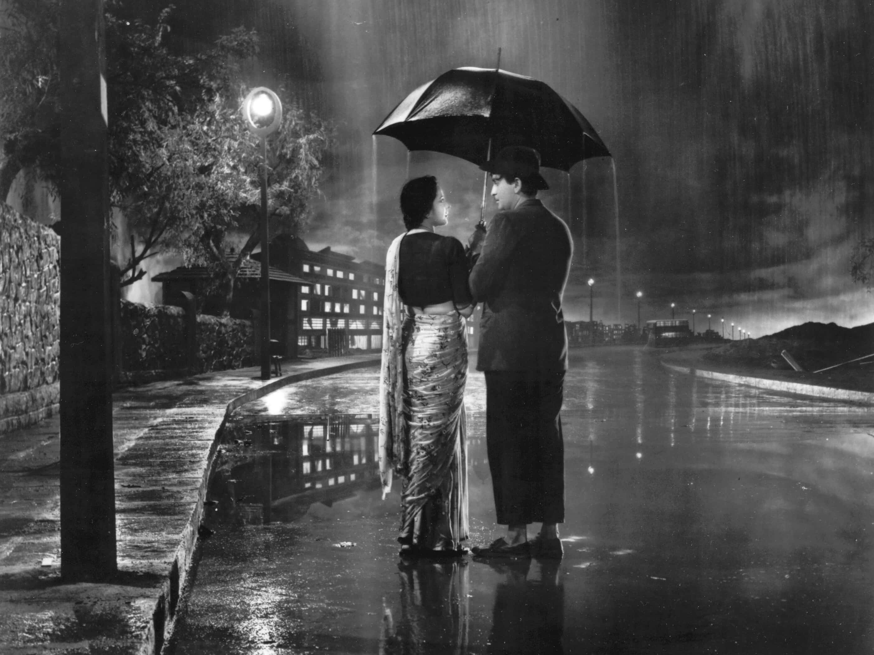 Classic Movie, rainy night, streetlights, 2K Desktop Wallpaper
