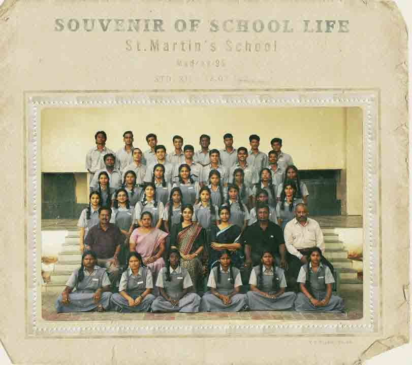 Mudhal Nee Mudivum Nee Class Picture, Souvenir of School Life, vintage school photo, SD Desktop Wallpaper