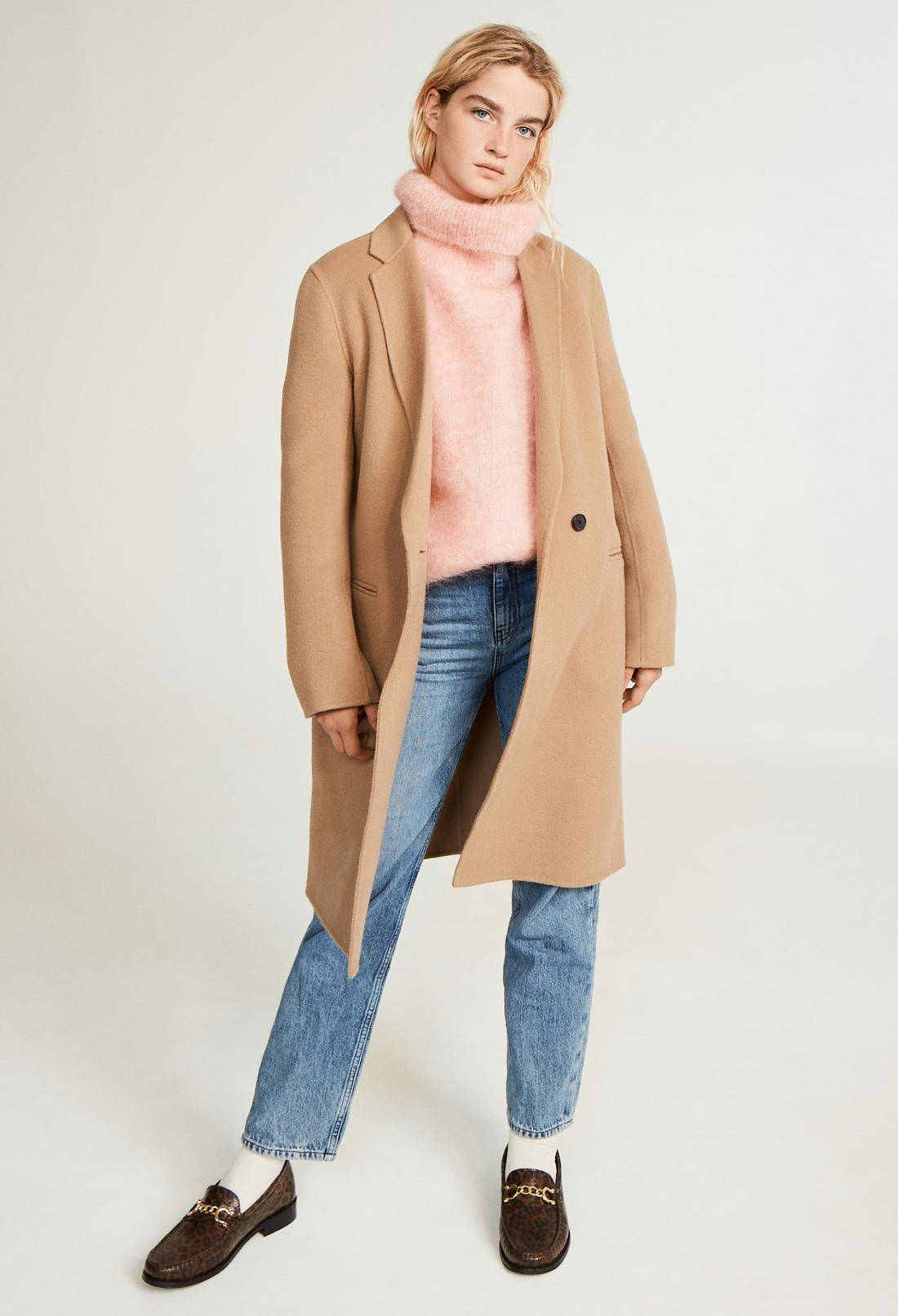Claudie Pierlot, pink wool turtleneck, camel coat, HD Phone Wallpaper