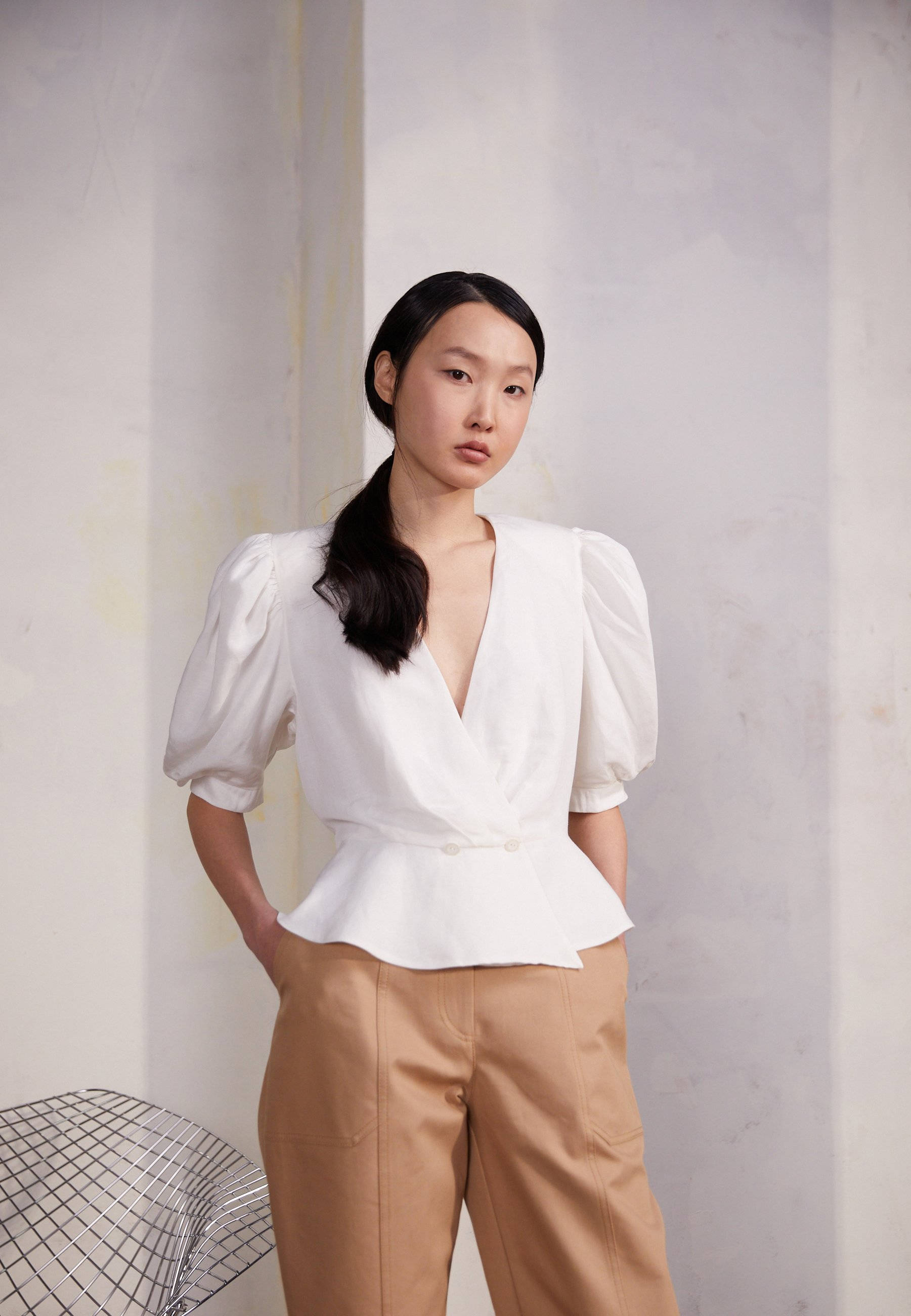 Claudie Pierlot, white puffed sleeve top, beige trousers, 2K Phone Wallpaper