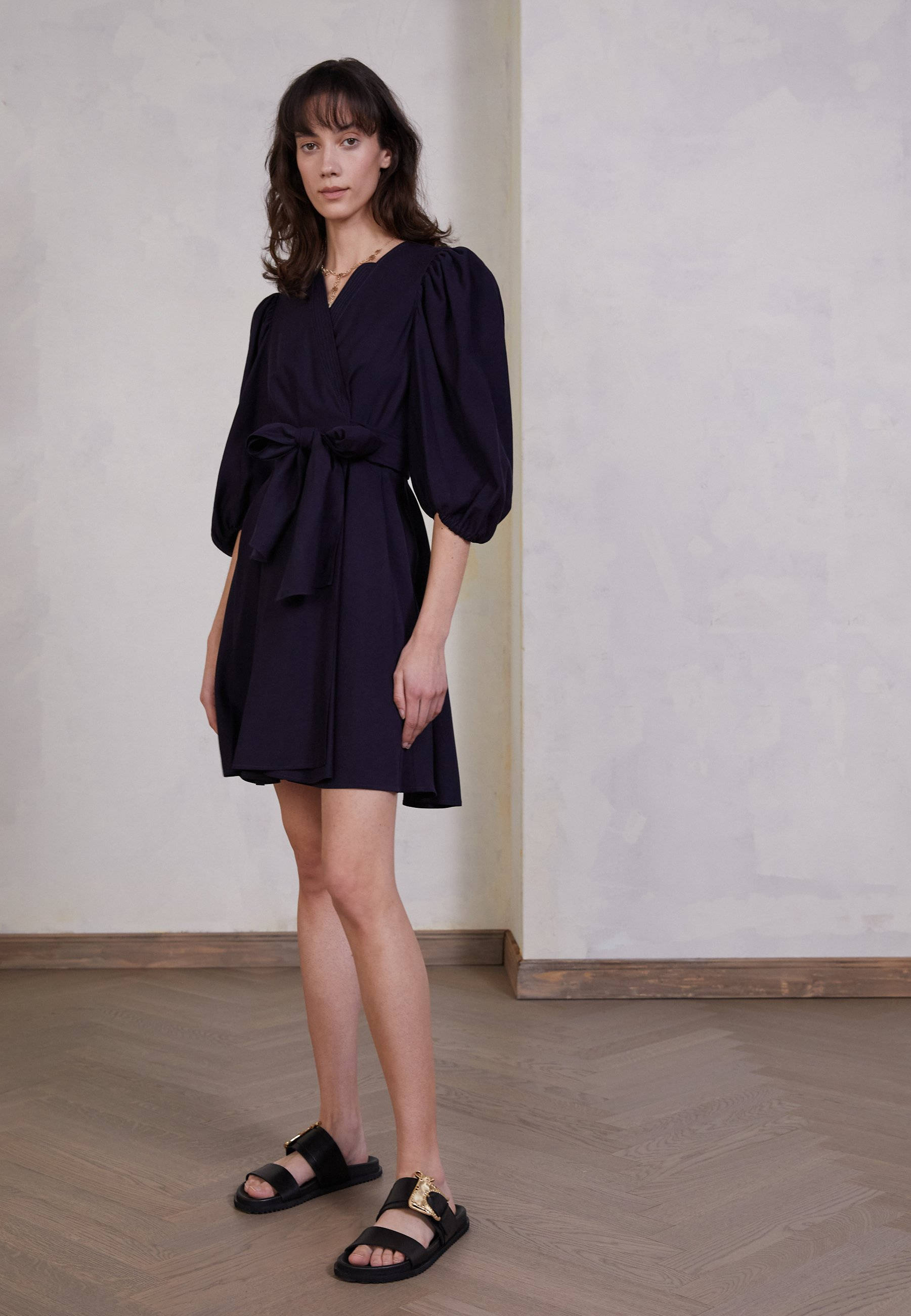 Claudie Pierlot, dark blue wrap dress, navy wrap dress, 2K Phone Wallpaper