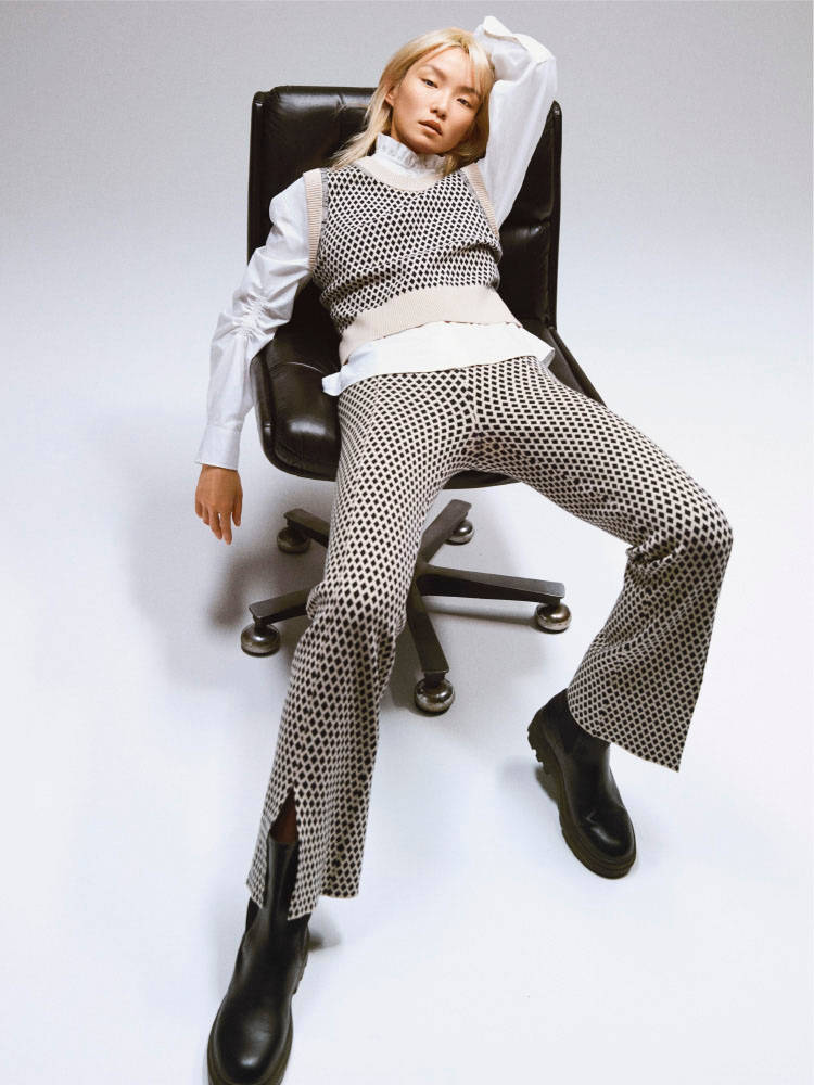 Claudie Pierlot, white shirt, black-and-white polka dot pants, SD Phone Wallpaper