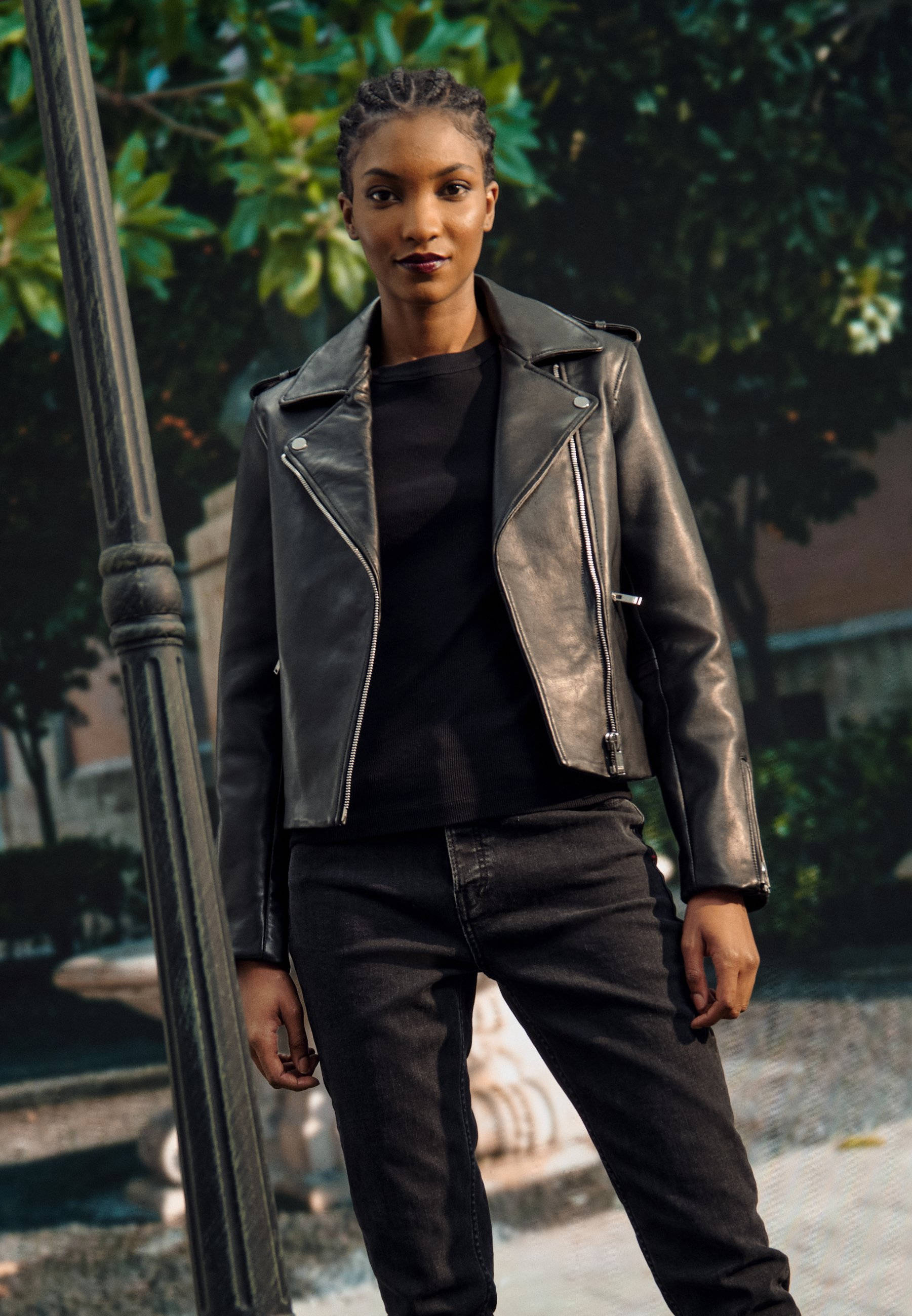 Claudie Pierlot, black leather jacket, jeans, 2K Phone Wallpaper