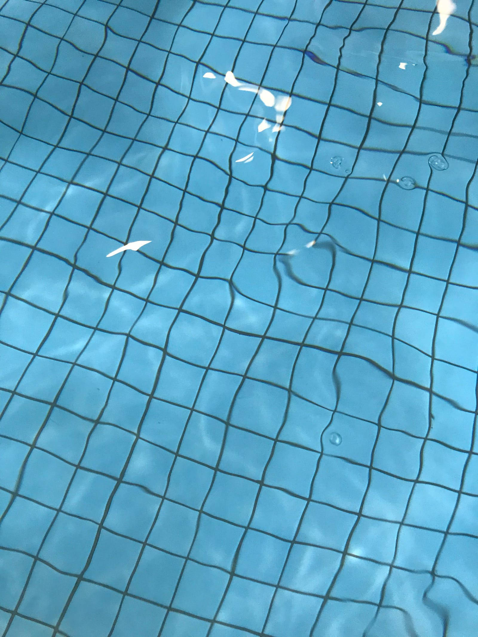 Simple Clean Swimming Pool, clear blue pool water, dark tiled grid, Full HD Phone Wallpaper