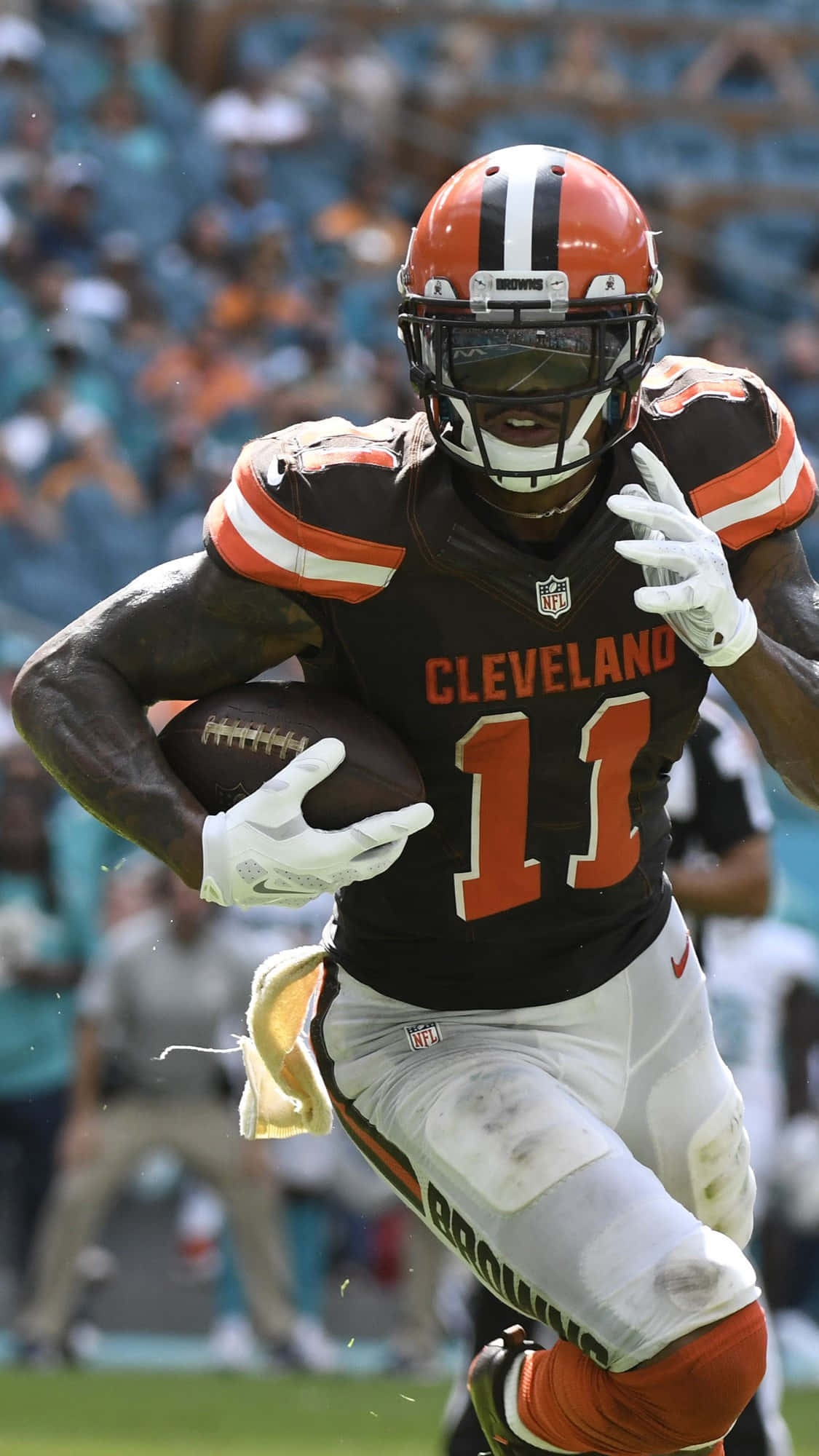 Cleveland Browns, number 11, football player, Full HD Phone Wallpaper