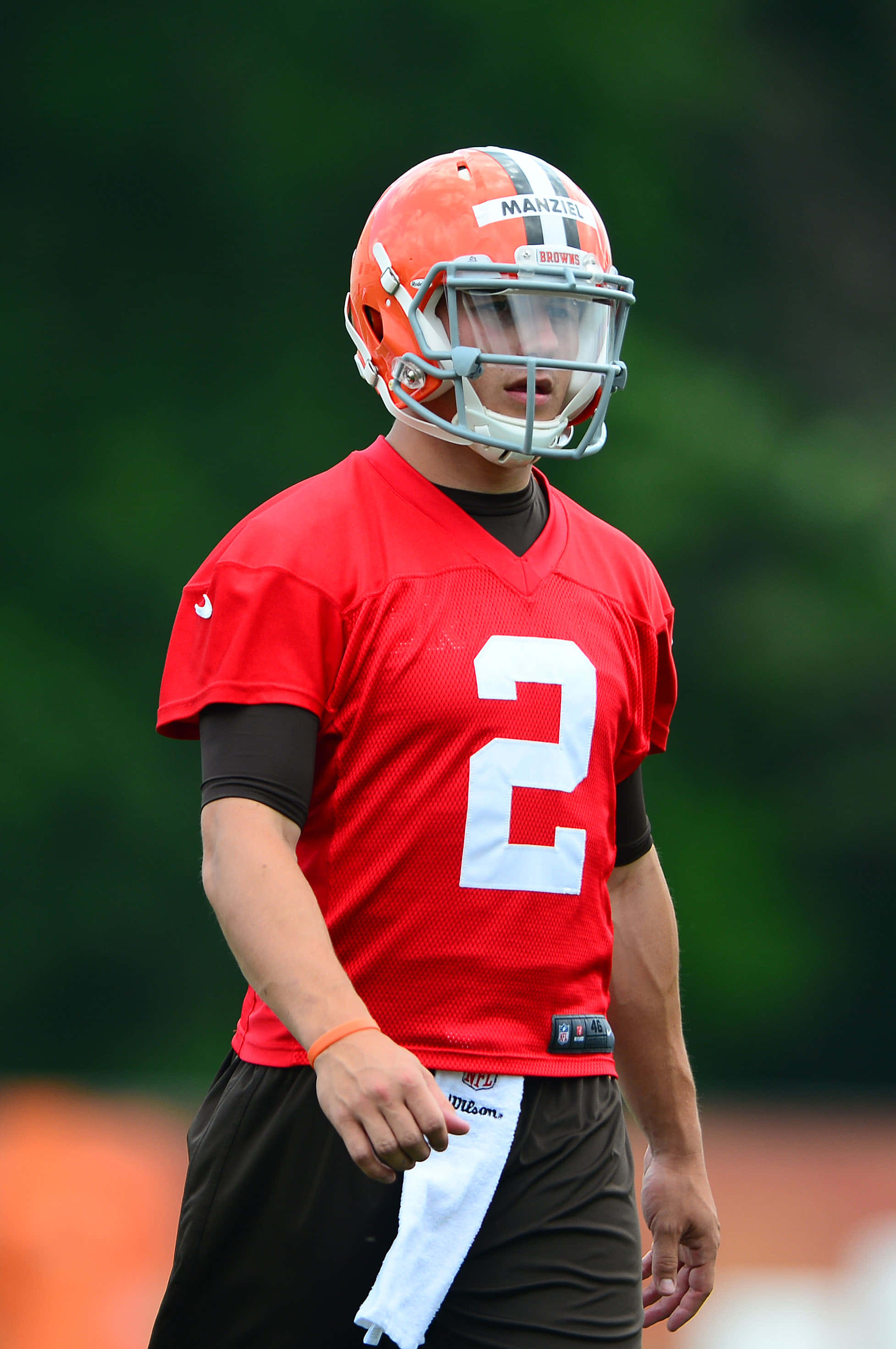 Cleveland Browns, number two, red jersey, 2K Phone Wallpaper