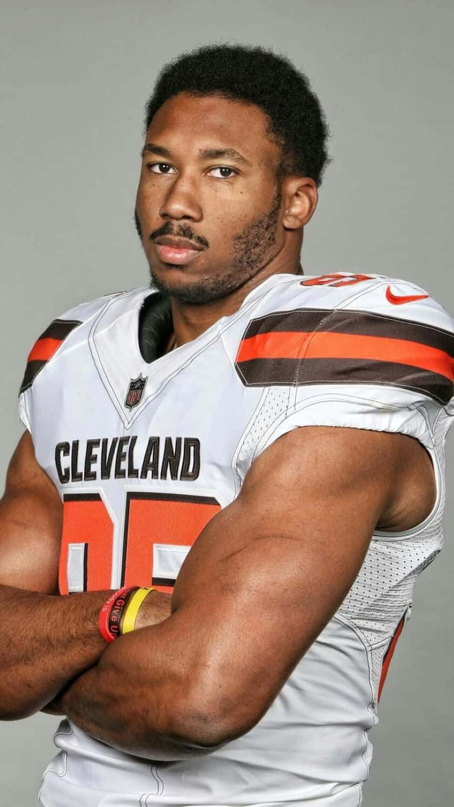Cleveland Browns, white jersey, muscular football player, HD Phone Wallpaper