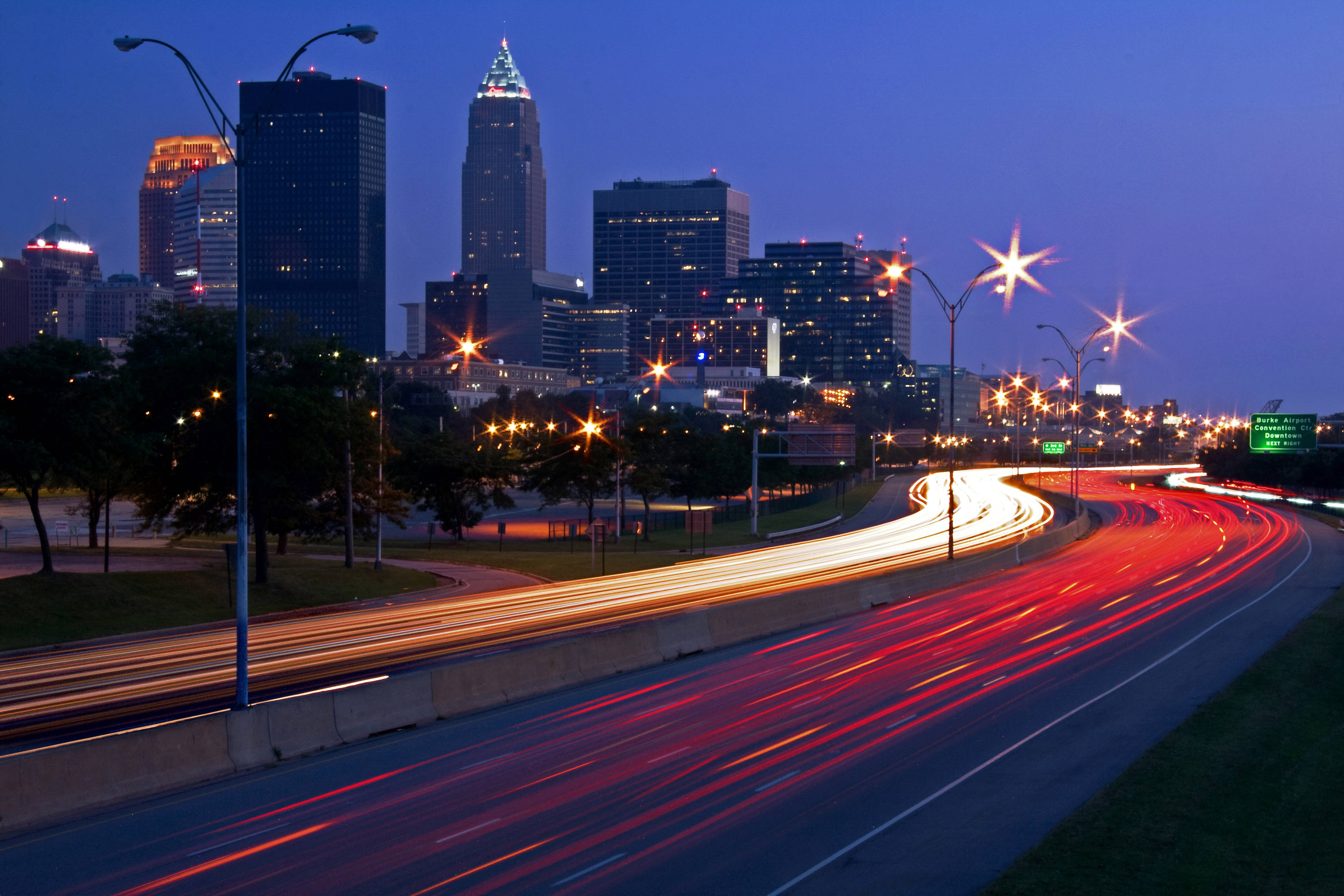 Cleveland, neon lights, red and white light trails, 4K Desktop Wallpaper