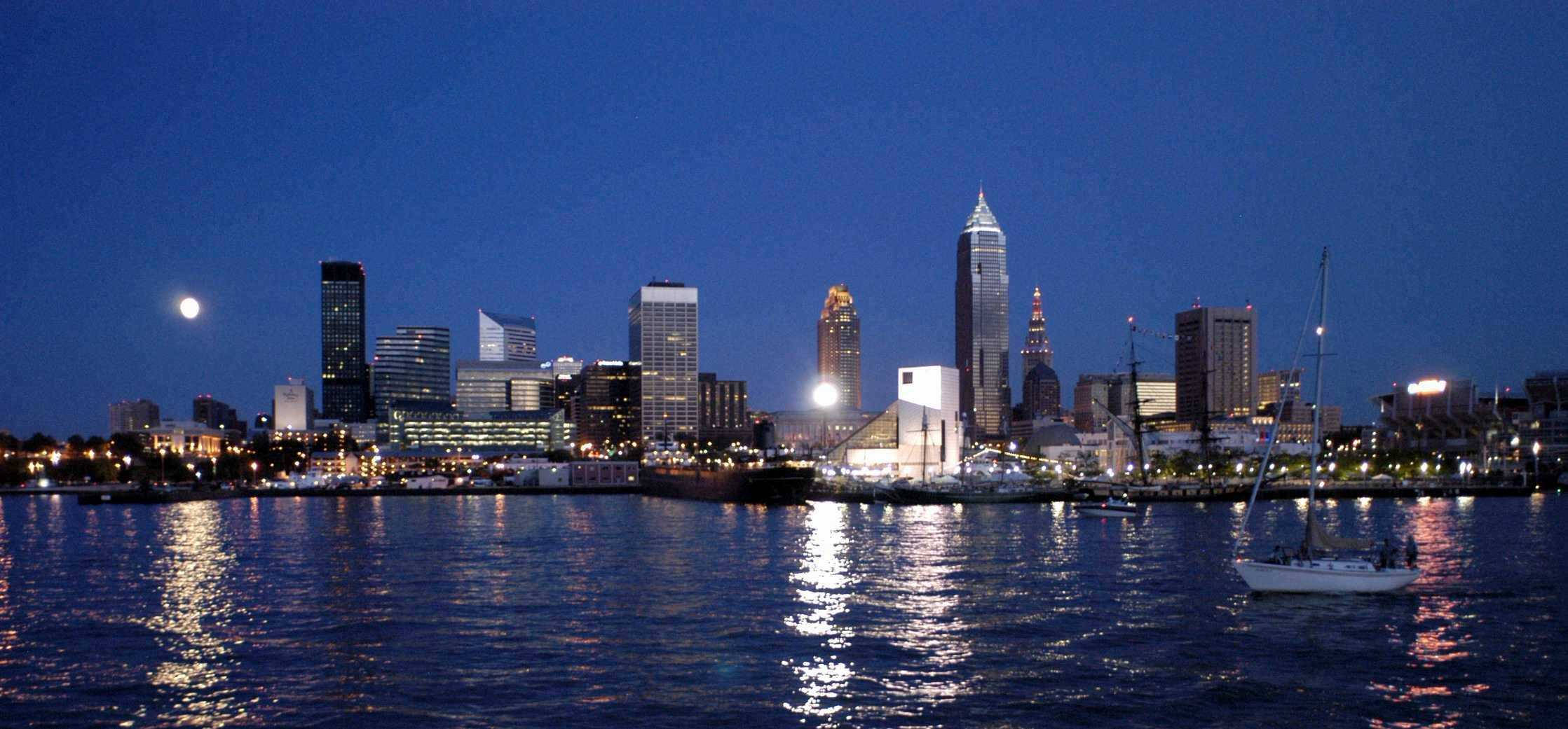 Cleveland, moonlit water, city lights, Full HD Desktop Wallpaper
