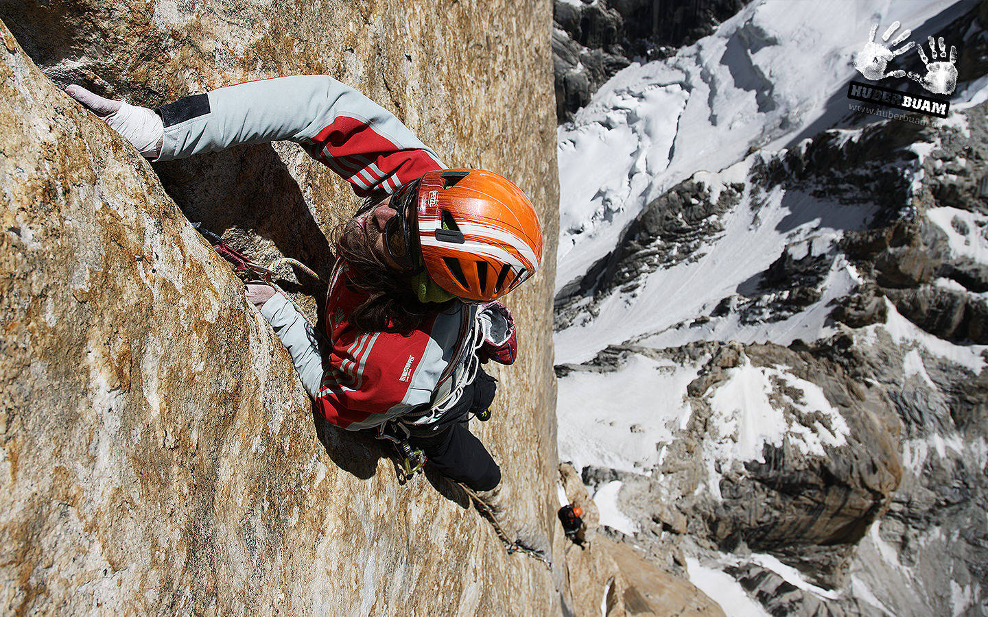 man rock climbing, red gear, sunlit rock face, HD Desktop Wallpaper