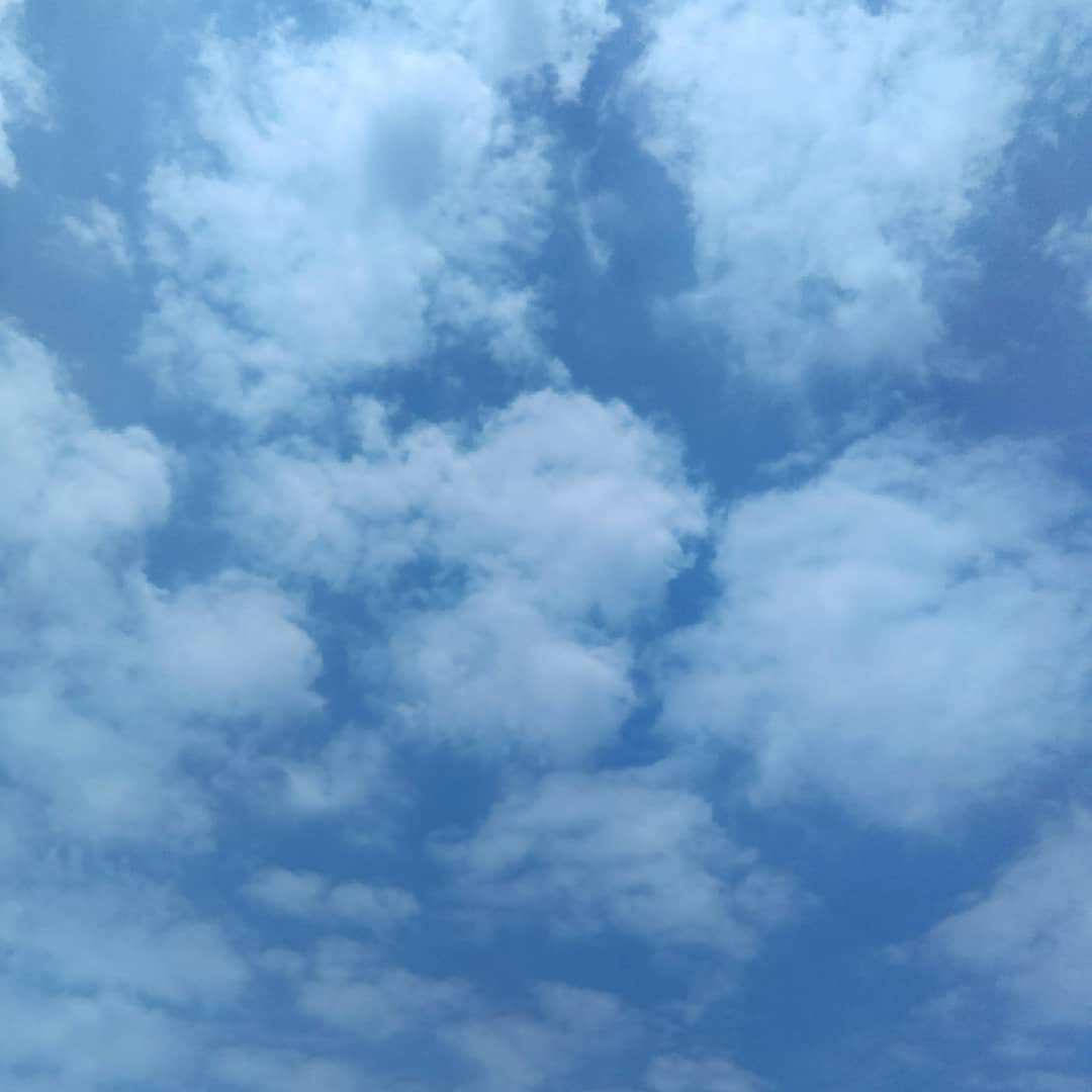 clear sky blue, soft white clouds, vibrant blue canvas, SD Desktop Wallpaper