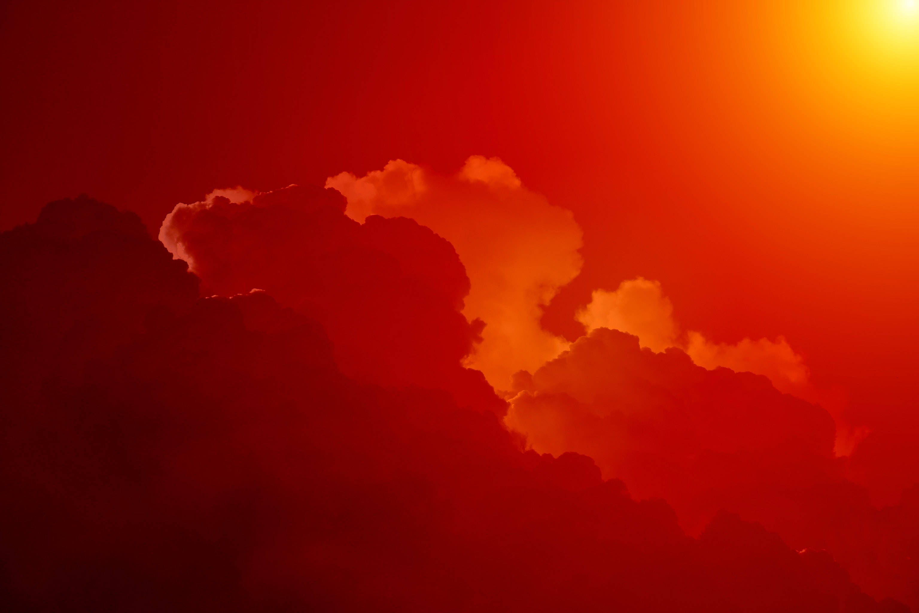red cloudy sky, fiery orange, deep red, 2K Desktop Wallpaper
