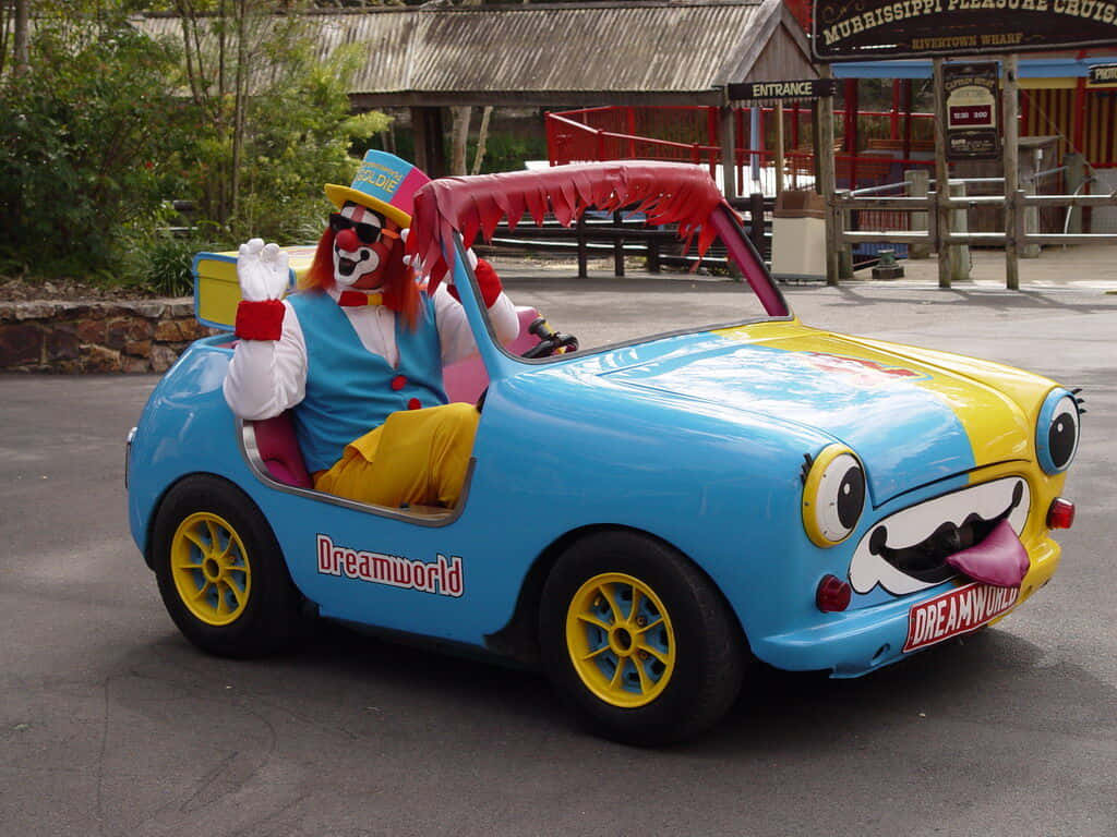 Clown Car, colorful costume, blue and yellow cartoon car, SD Desktop Wallpaper