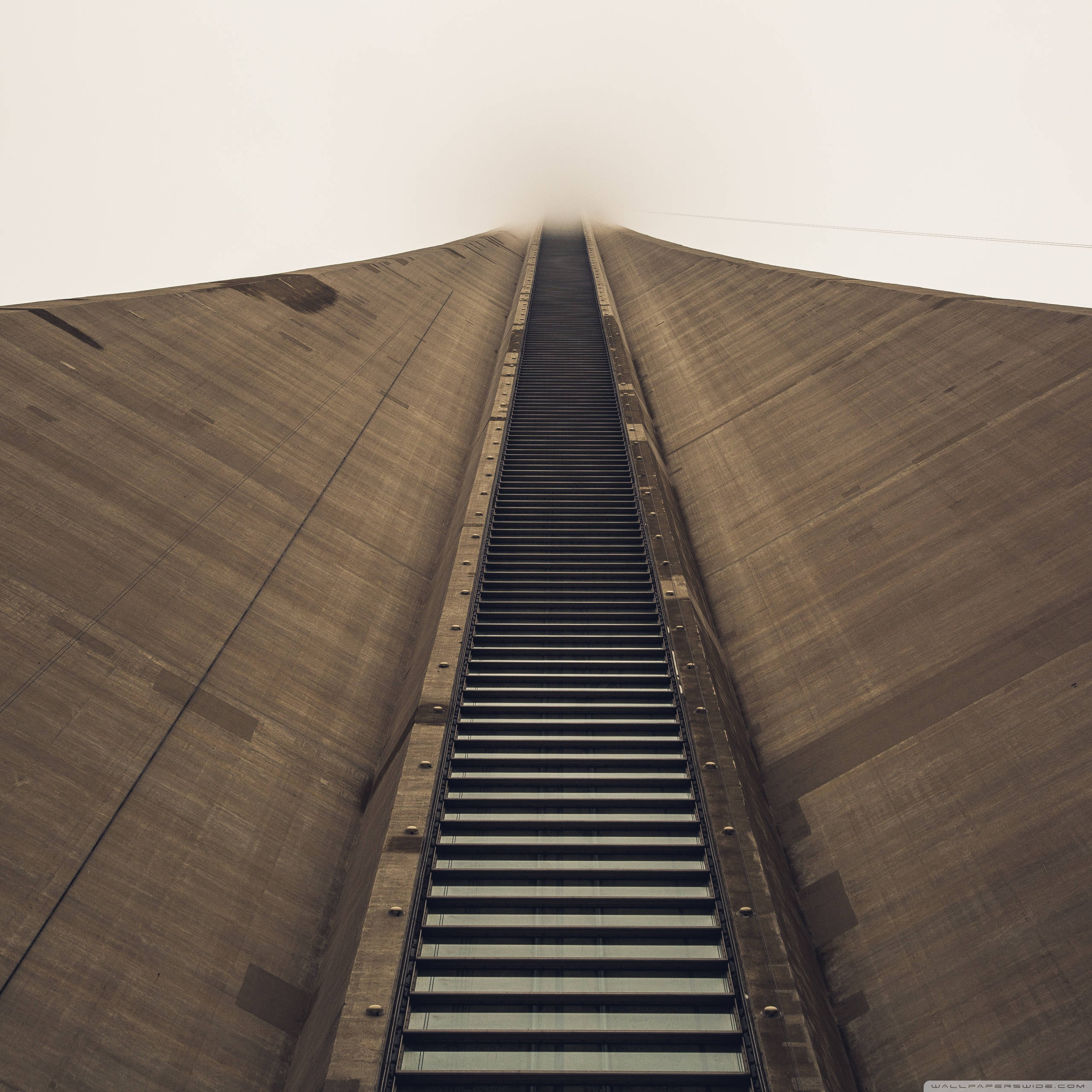 CN Tower, central shaft, concrete staircase, 2K Desktop Wallpaper