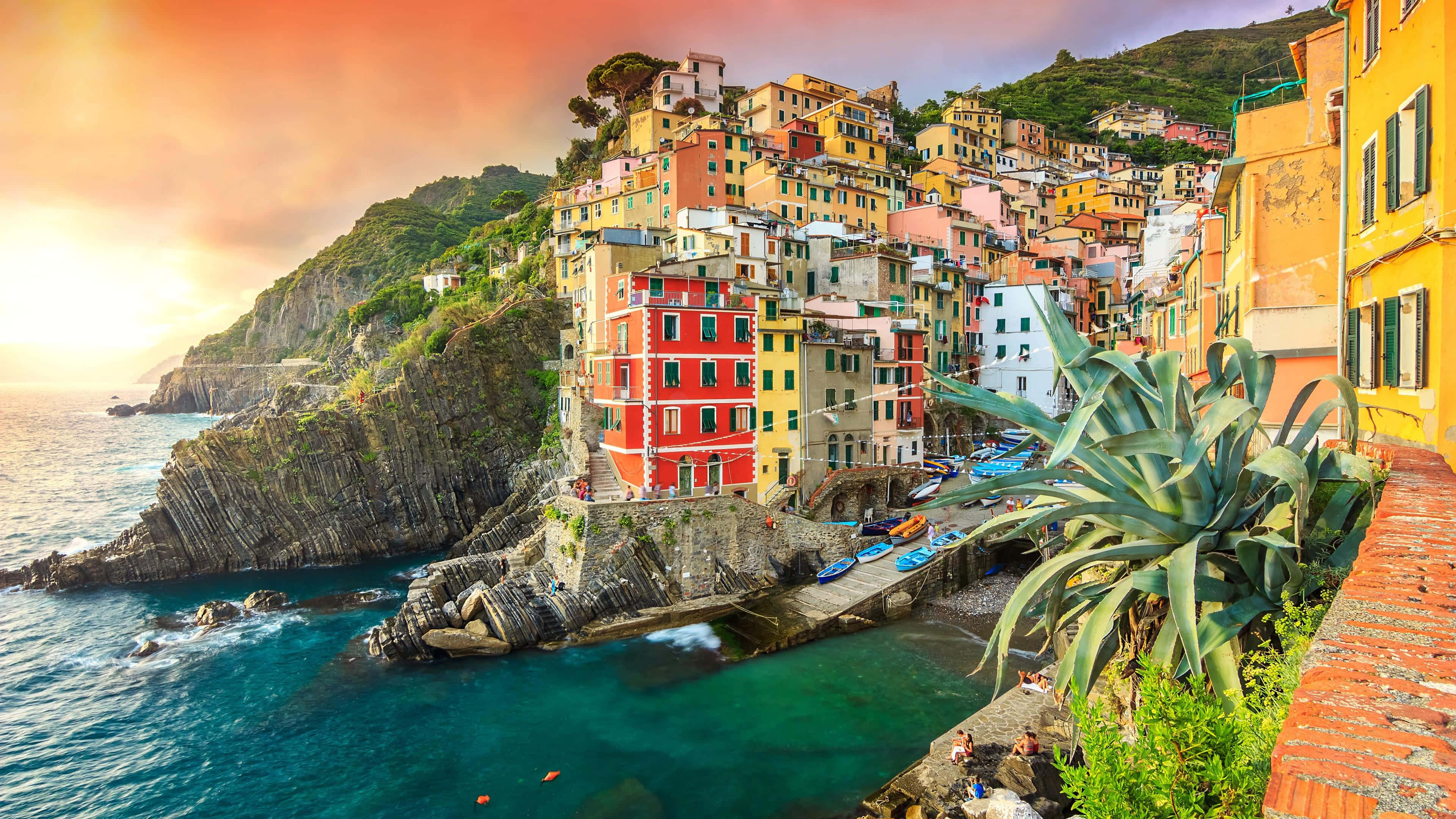 seaside village, dusk, cliffside village, 4K Desktop Wallpaper