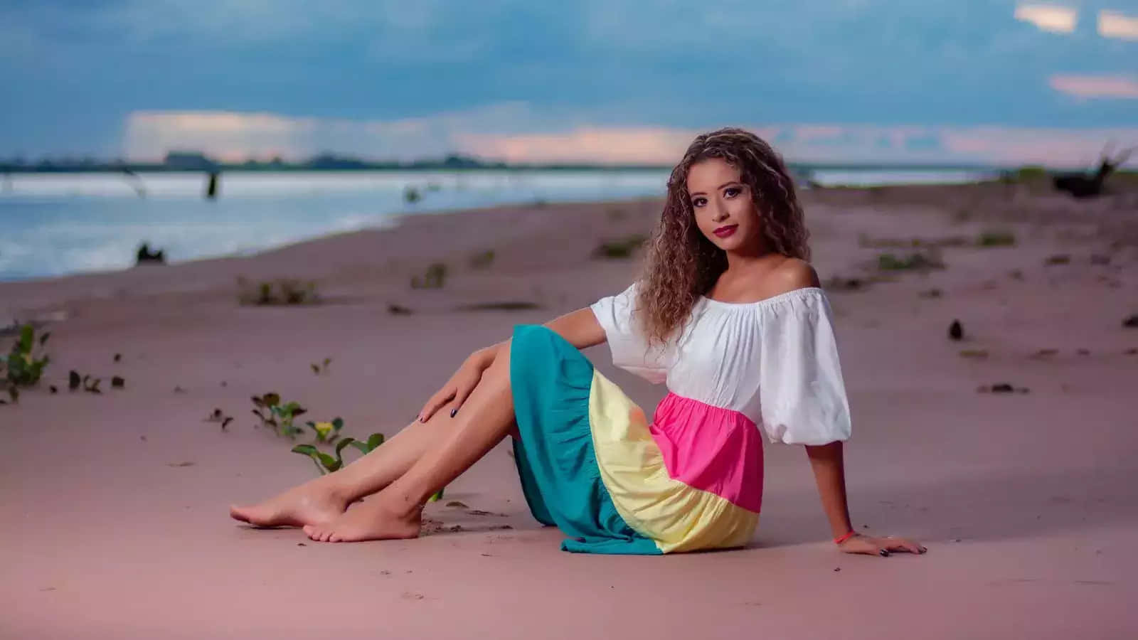 Coastal Granddaughter, beach style, pinkish beach, HD Desktop Wallpaper