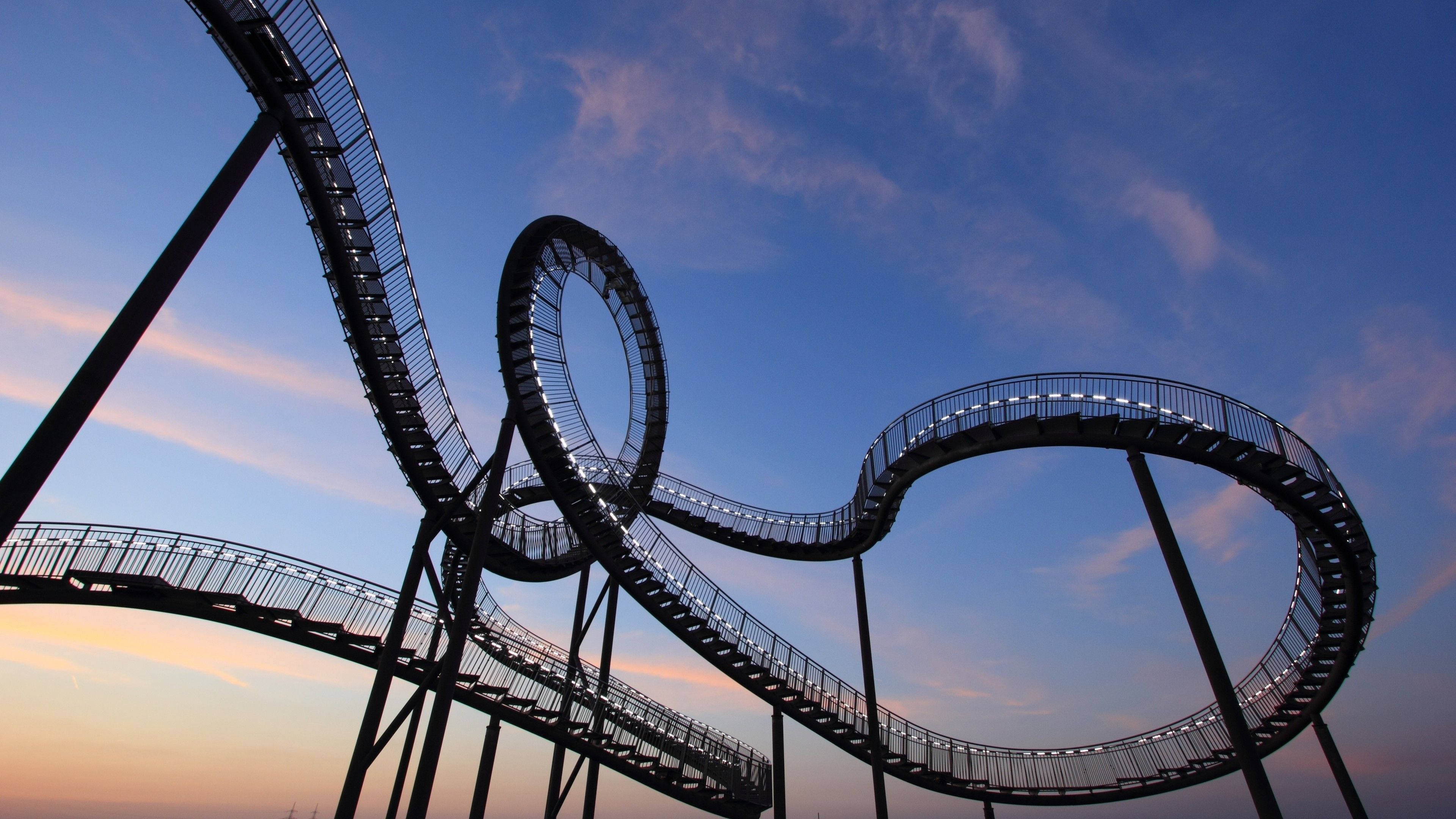 roller coaster, row of lights, twilight sky, 4K Desktop Wallpaper