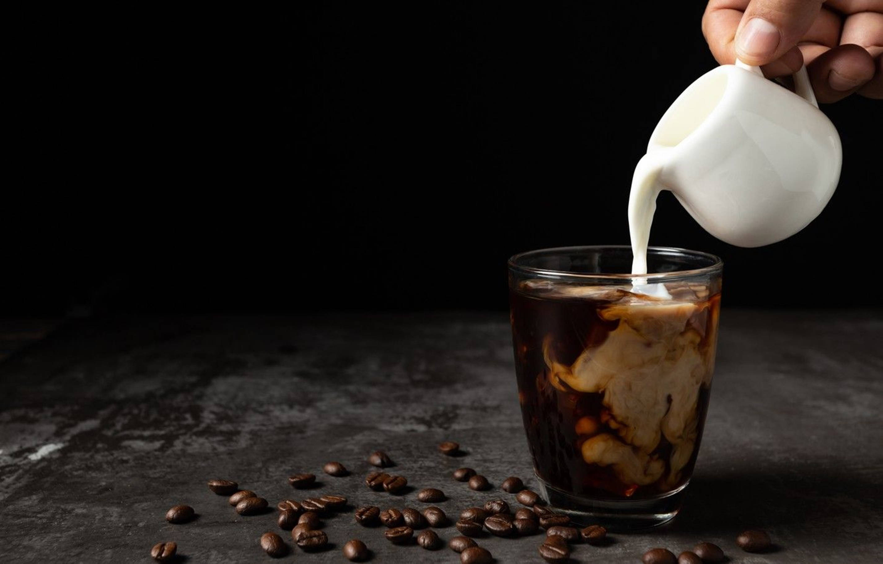 iced coffee, creamy milk, glass, 2K Desktop Wallpaper