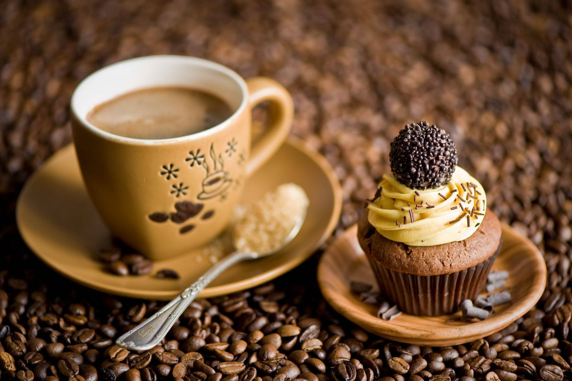 coffee, chocolate cupcake, roasted coffee beans, Full HD Desktop Wallpaper