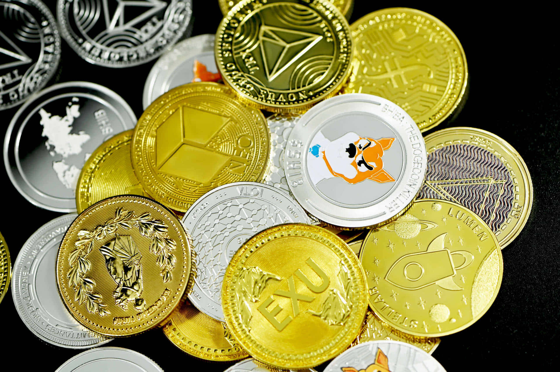 crypto silver and gold coins, gold cryptocurrency coins, silver cryptocurrency coins, Full HD Desktop Wallpaper