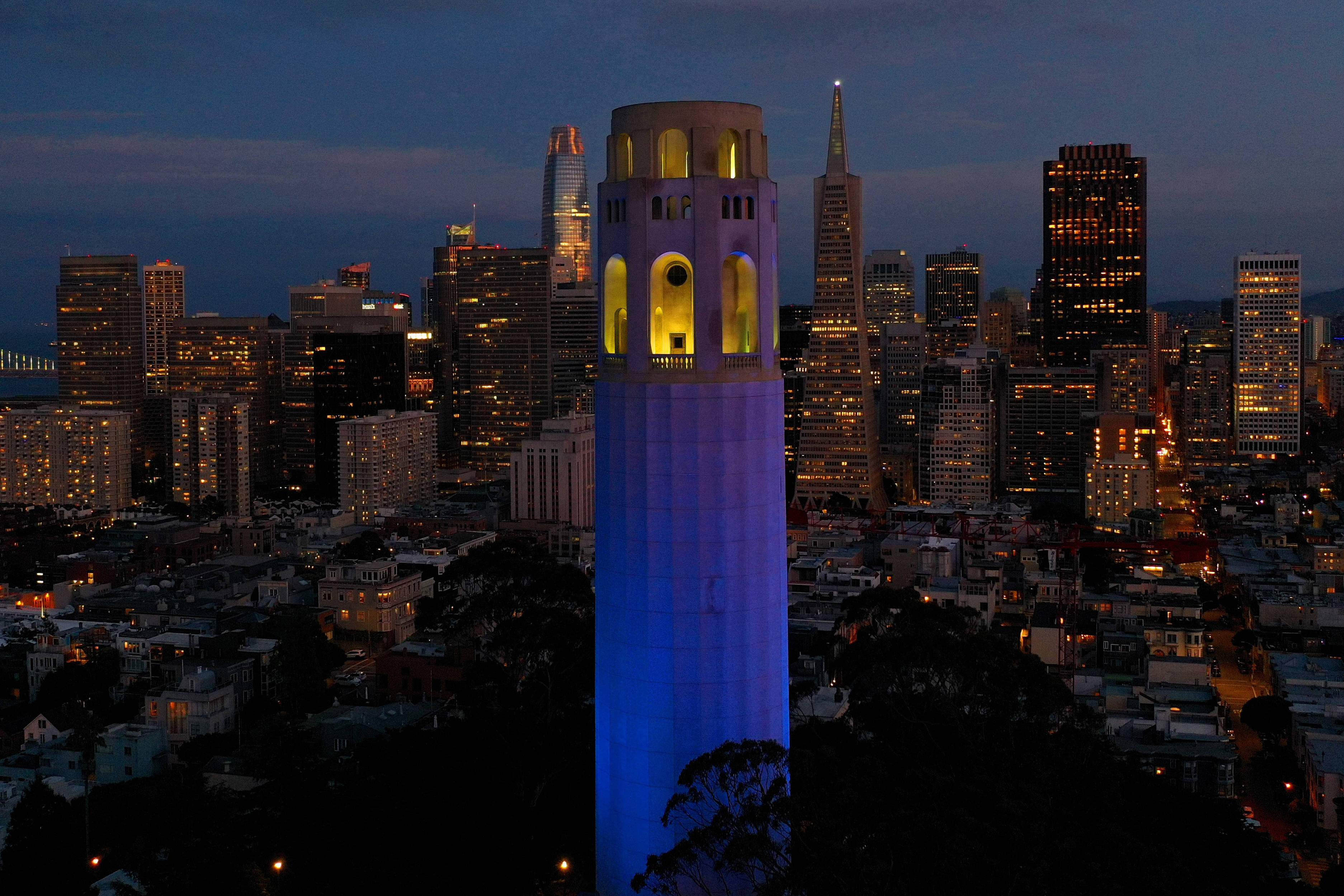 Coit Tower, blue-lit, twilight San Francisco skyline, 2K Desktop Wallpaper