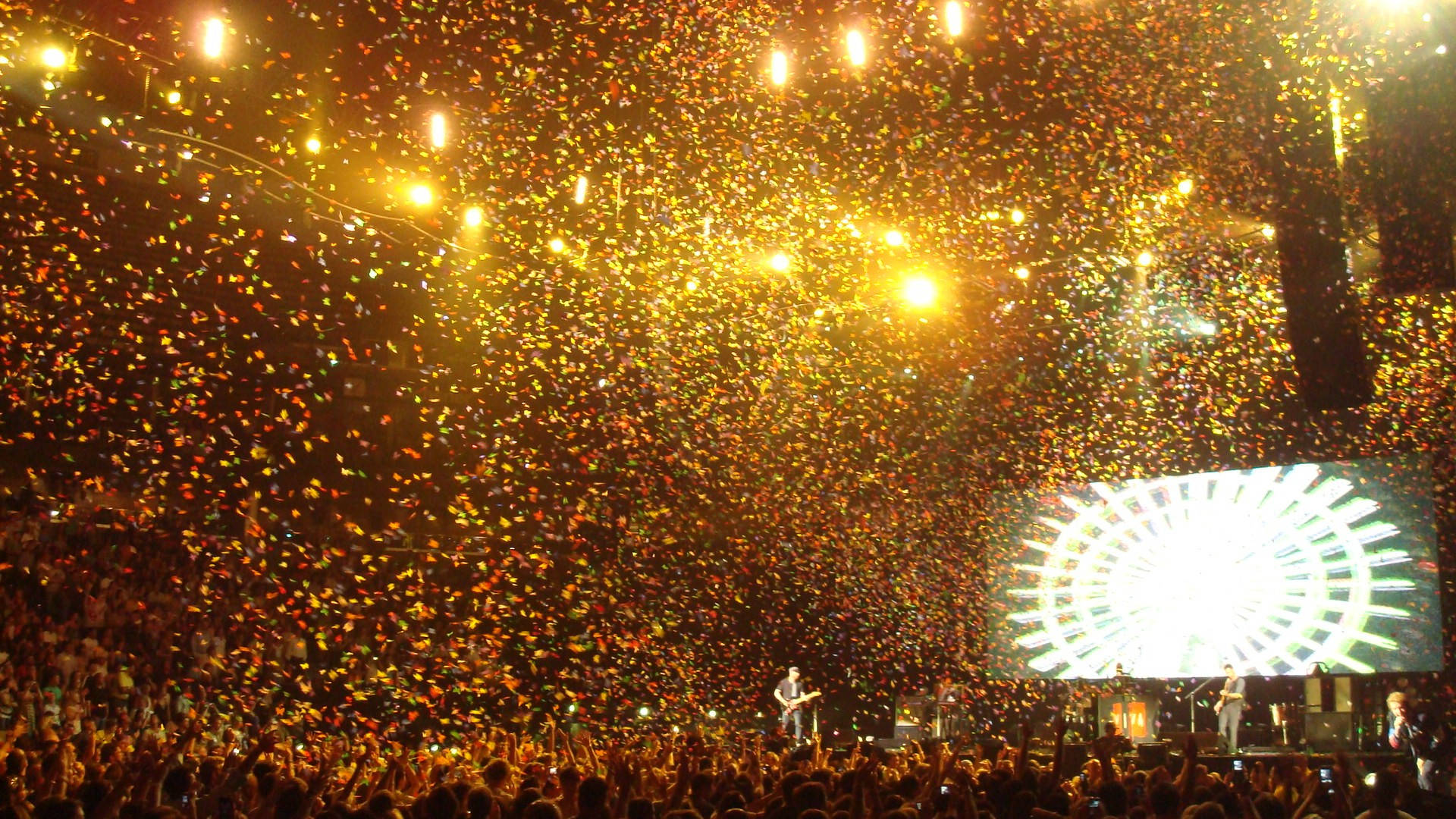Coldplay, live concert, golden confetti, Full HD Desktop Wallpaper