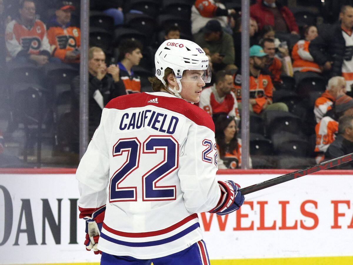 Cole Caufield, white jersey, number 22, SD Desktop Wallpaper