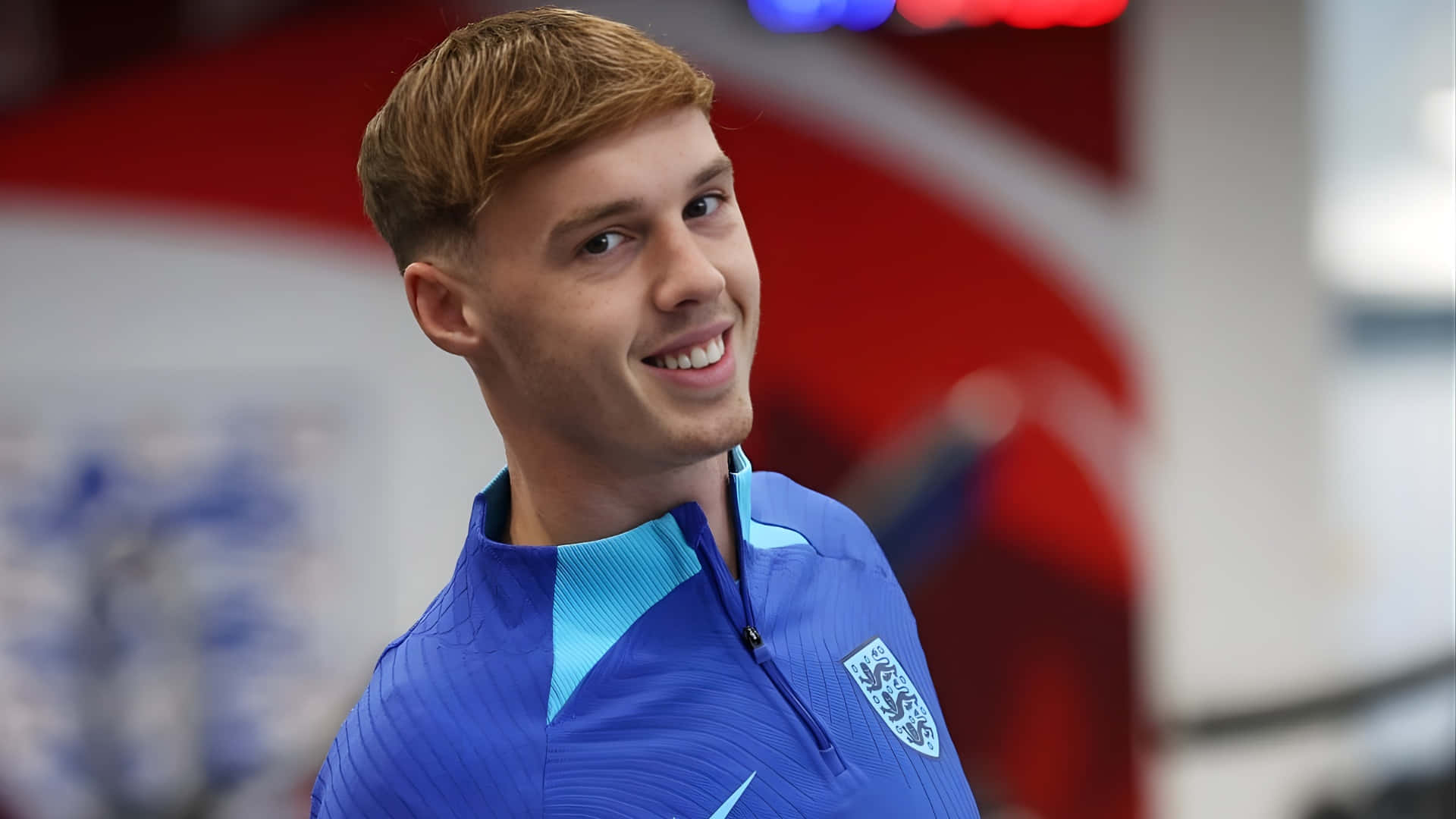 Cole Palmer, reddish hair, blue England football team training top, Full HD Desktop Wallpaper