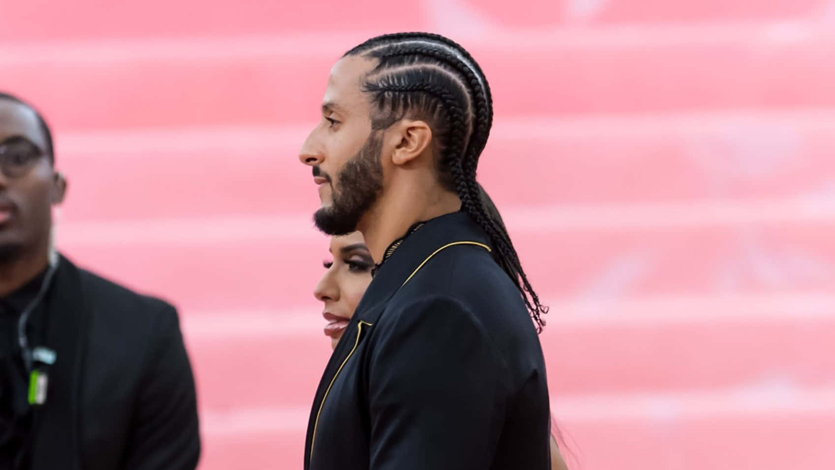 Colin Kaepernick, pink stadium backdrop, intricate braided hair, HD Desktop Wallpaper