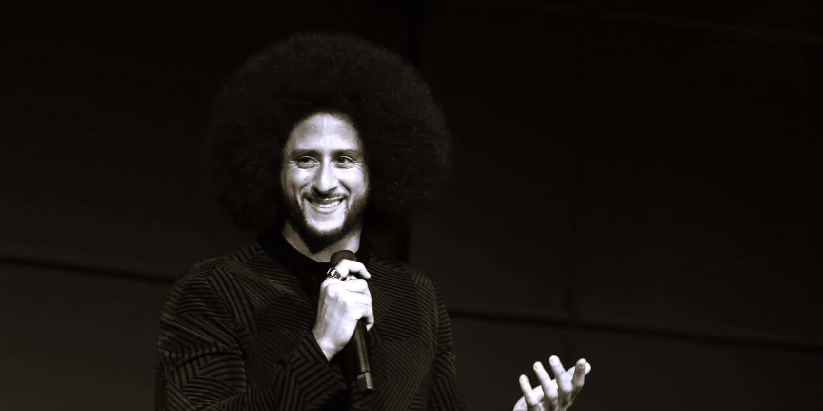 Colin Kaepernick, large afro, microphone, HD Desktop Wallpaper