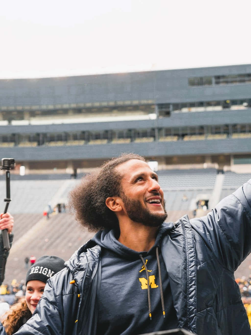 Colin Kaepernick, stadium, empty seats, HD Phone Wallpaper