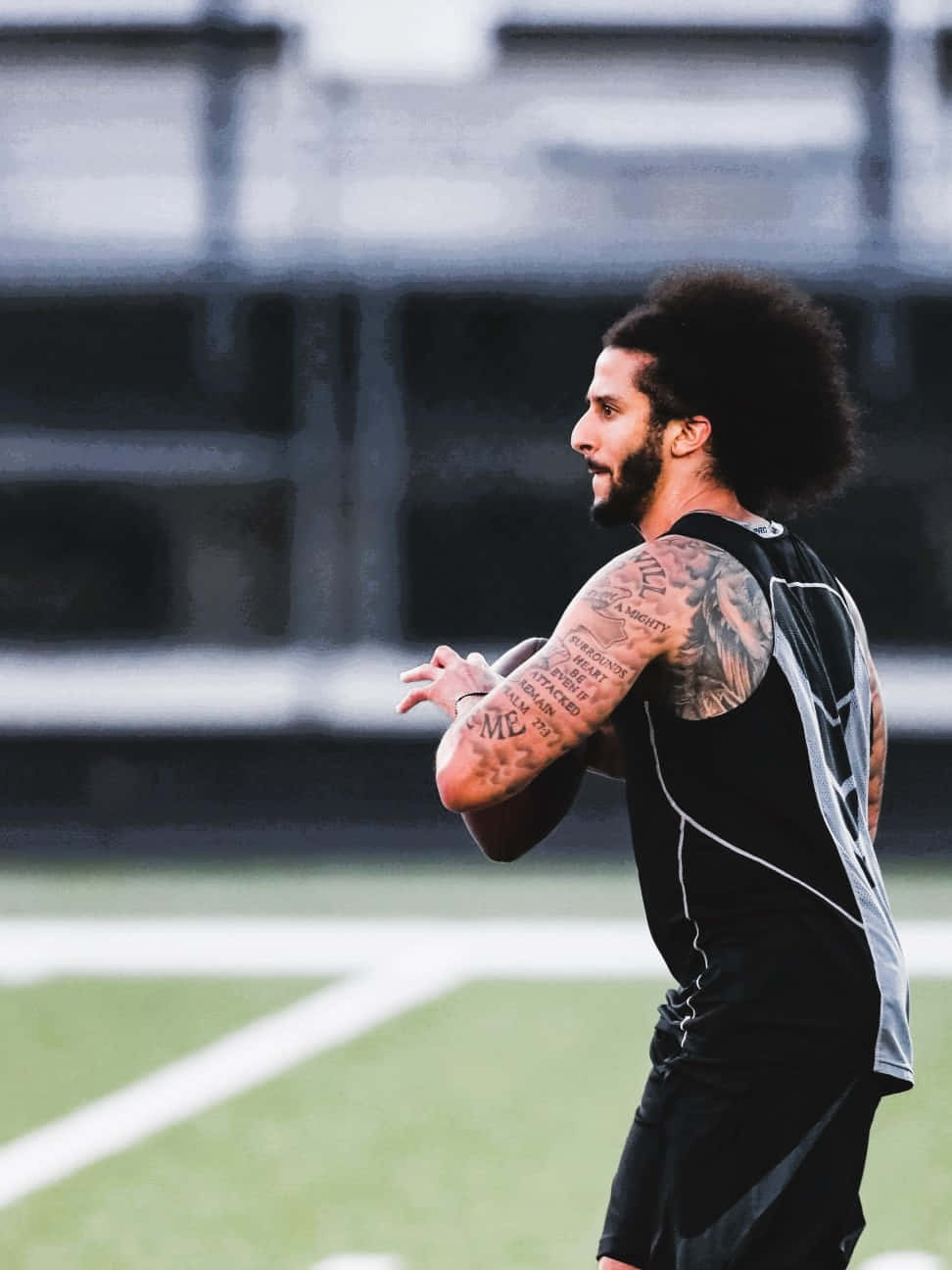 Colin Kaepernick, football player, black gear, HD Phone Wallpaper