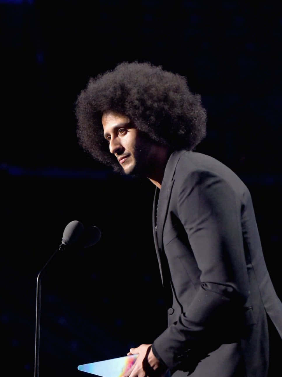 Colin Kaepernick, afro, podium, HD Phone Wallpaper