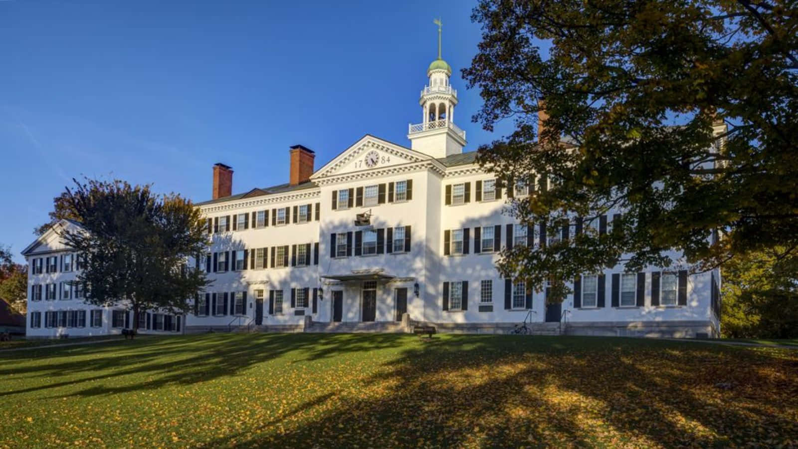 white colonial-style mansion, black shutters, green cupola, HD Desktop Wallpaper