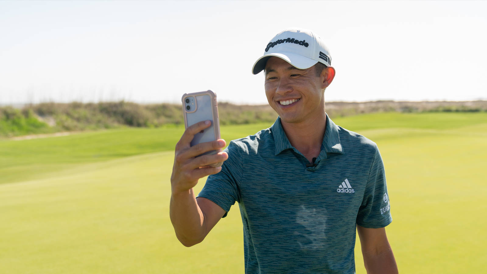 Collin Morikawa, blue polo, white cap, HD Desktop Wallpaper