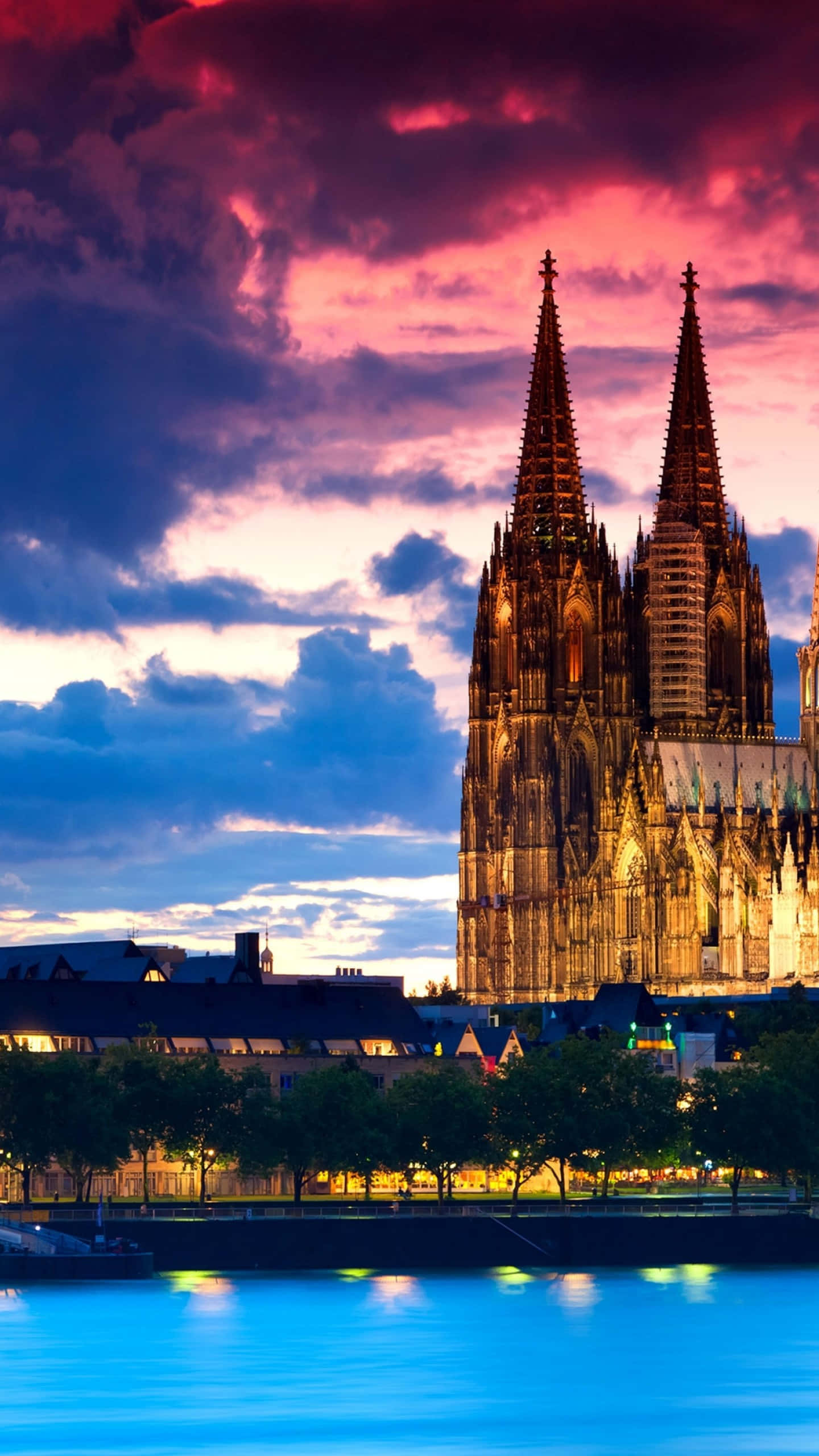 Cologne Cathedral, twilight sky, fiery pink, 2K Phone Wallpaper