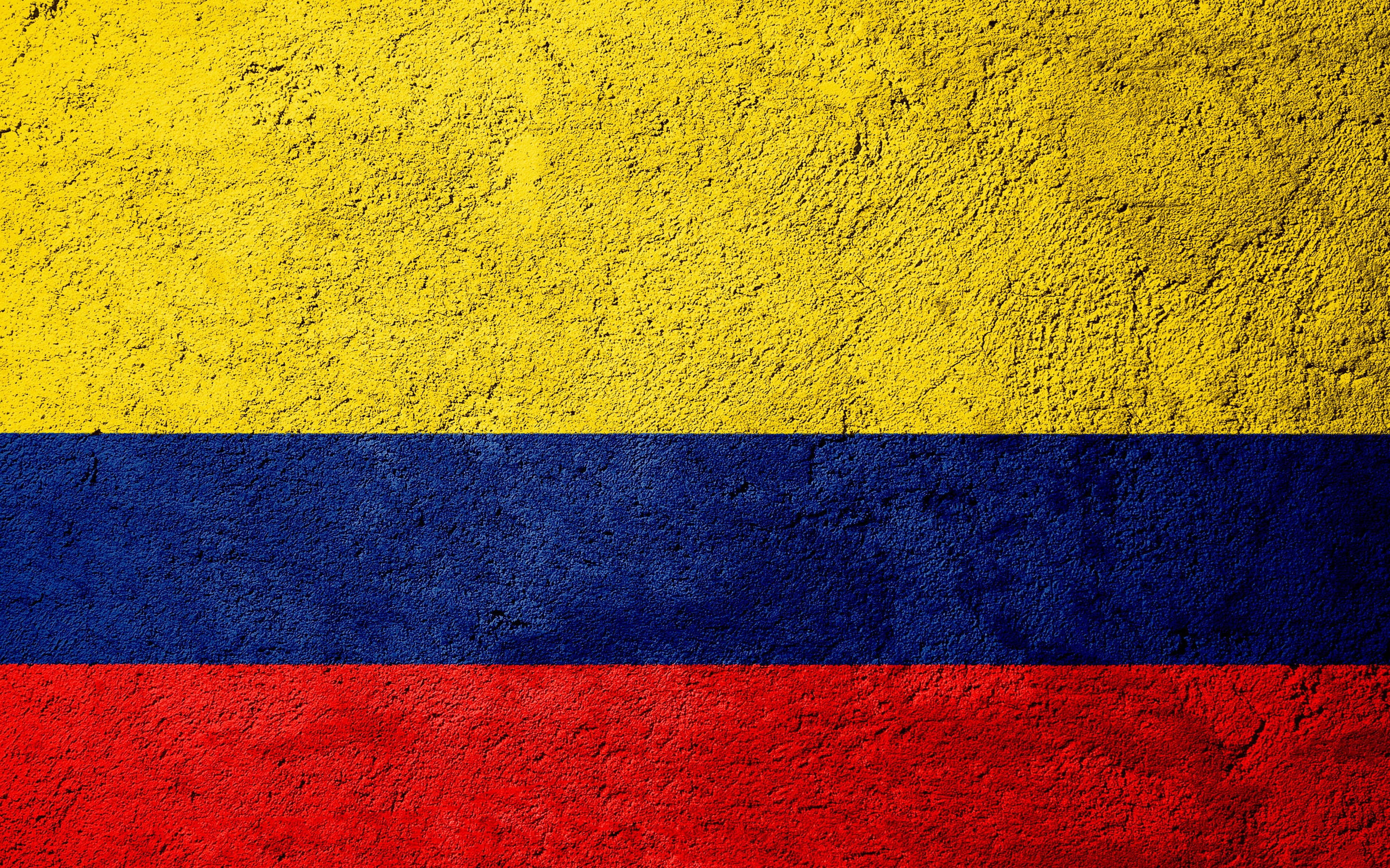 Colombia flag, concrete wall, horizontal stripes, 2K Desktop Wallpaper