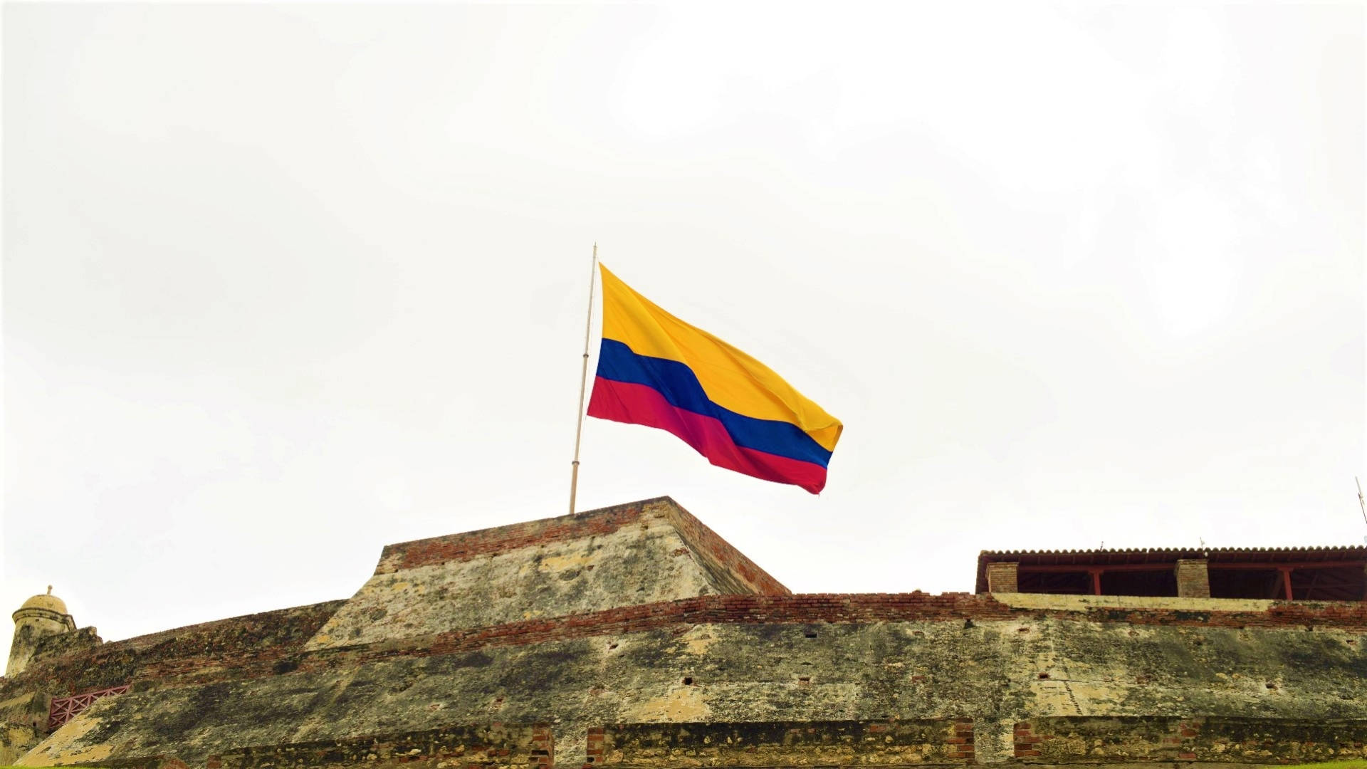 Colombia flag, rooftop, weathered stone fortress, Full HD Desktop Wallpaper
