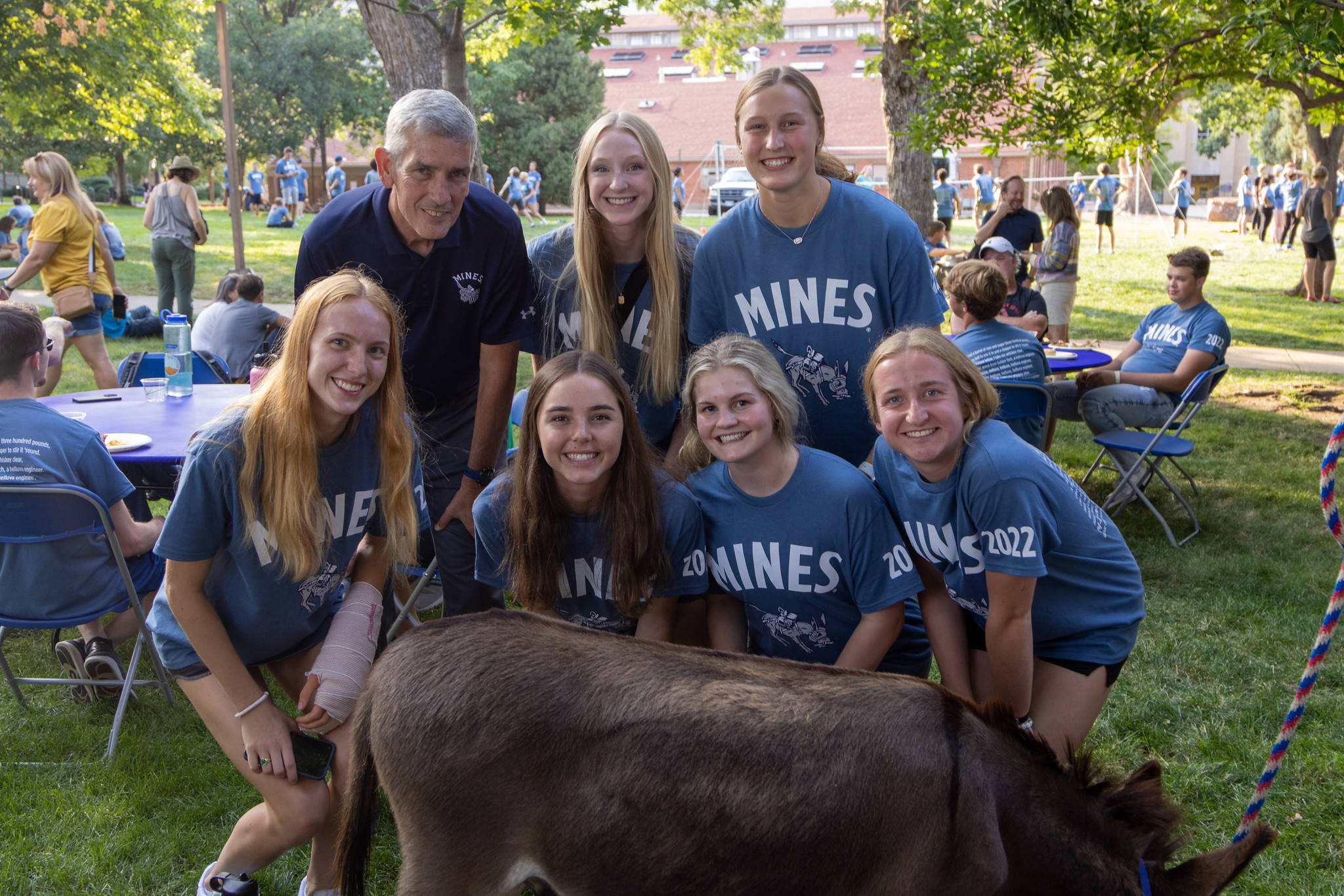 Colorado School Of Mines, MINES, blue shirts, Full HD Desktop Wallpaper