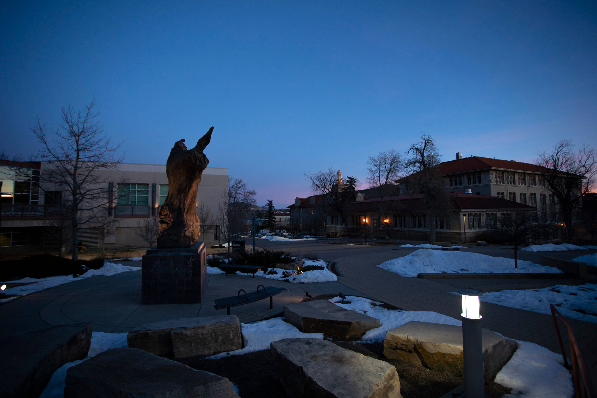Colorado School Of Mines, pedestrian plaza, wooden sculpture, Full HD Desktop Wallpaper