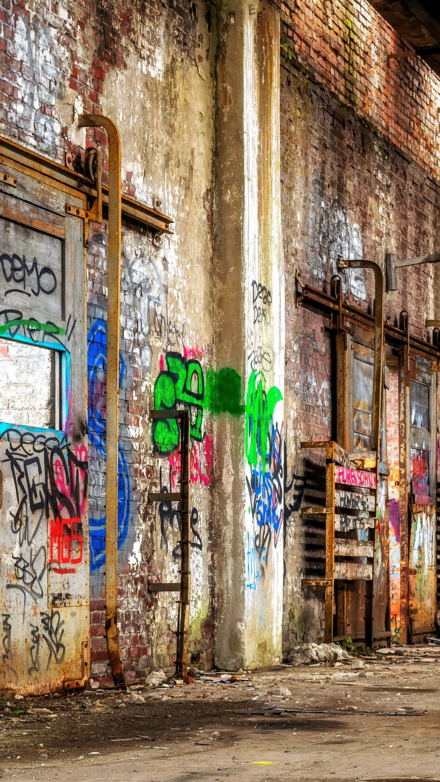 graffiti wall art, old building, abandoned urban alleyway, 2K Phone Wallpaper