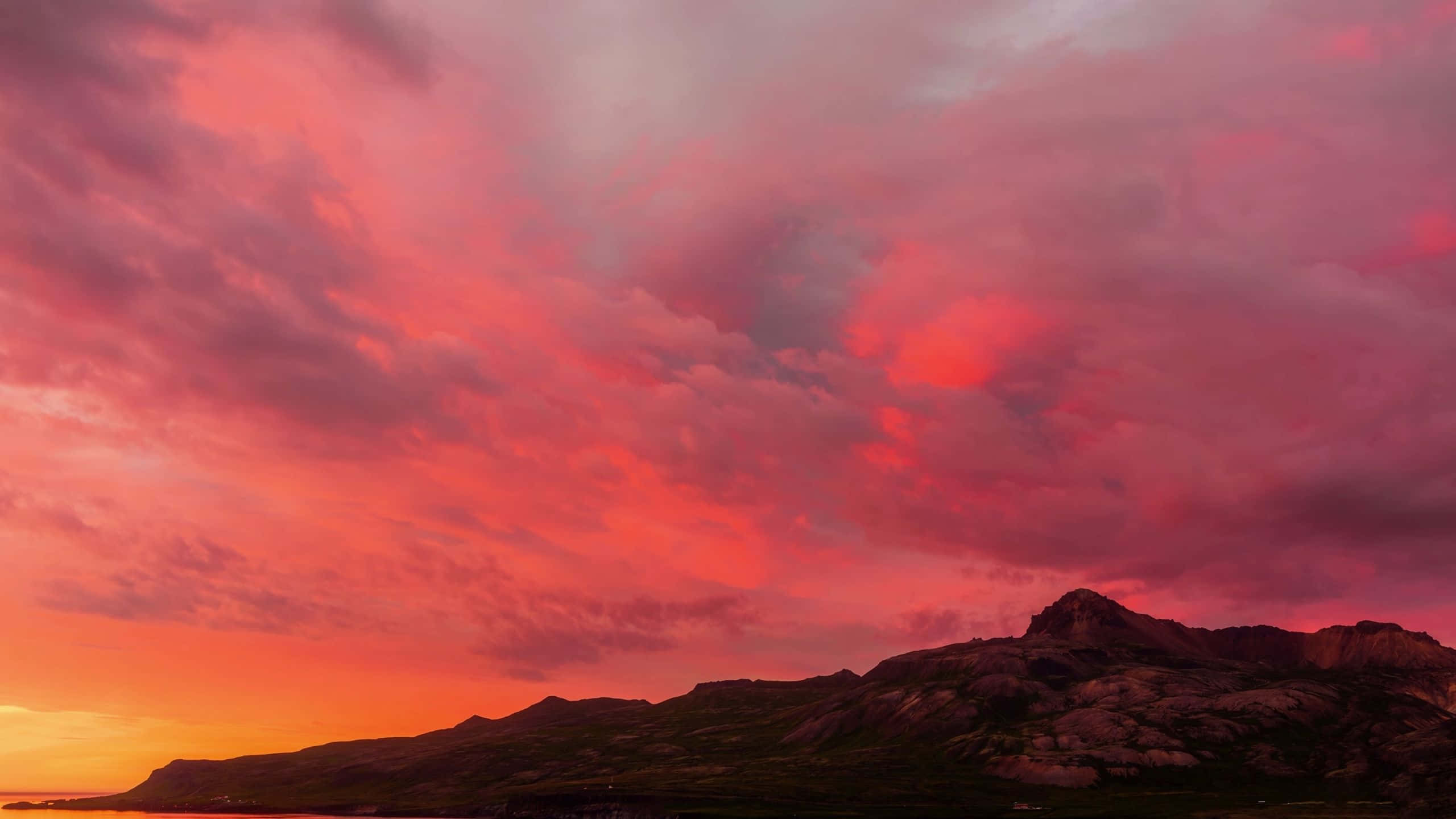 Colorful Sunset, fiery reds, oranges, 2K Desktop Wallpaper